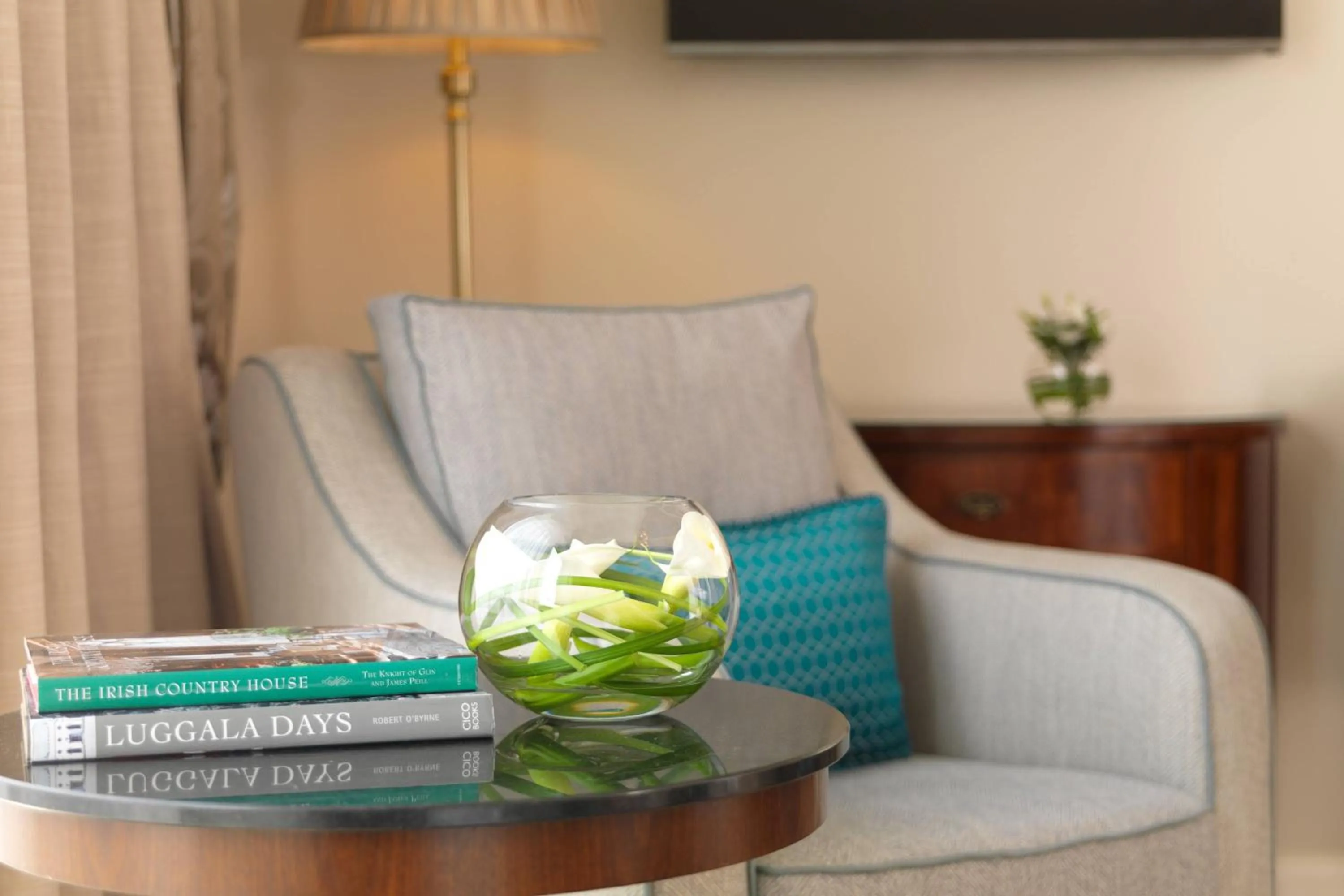 Photo of the whole room in The Shelbourne, Autograph Collection