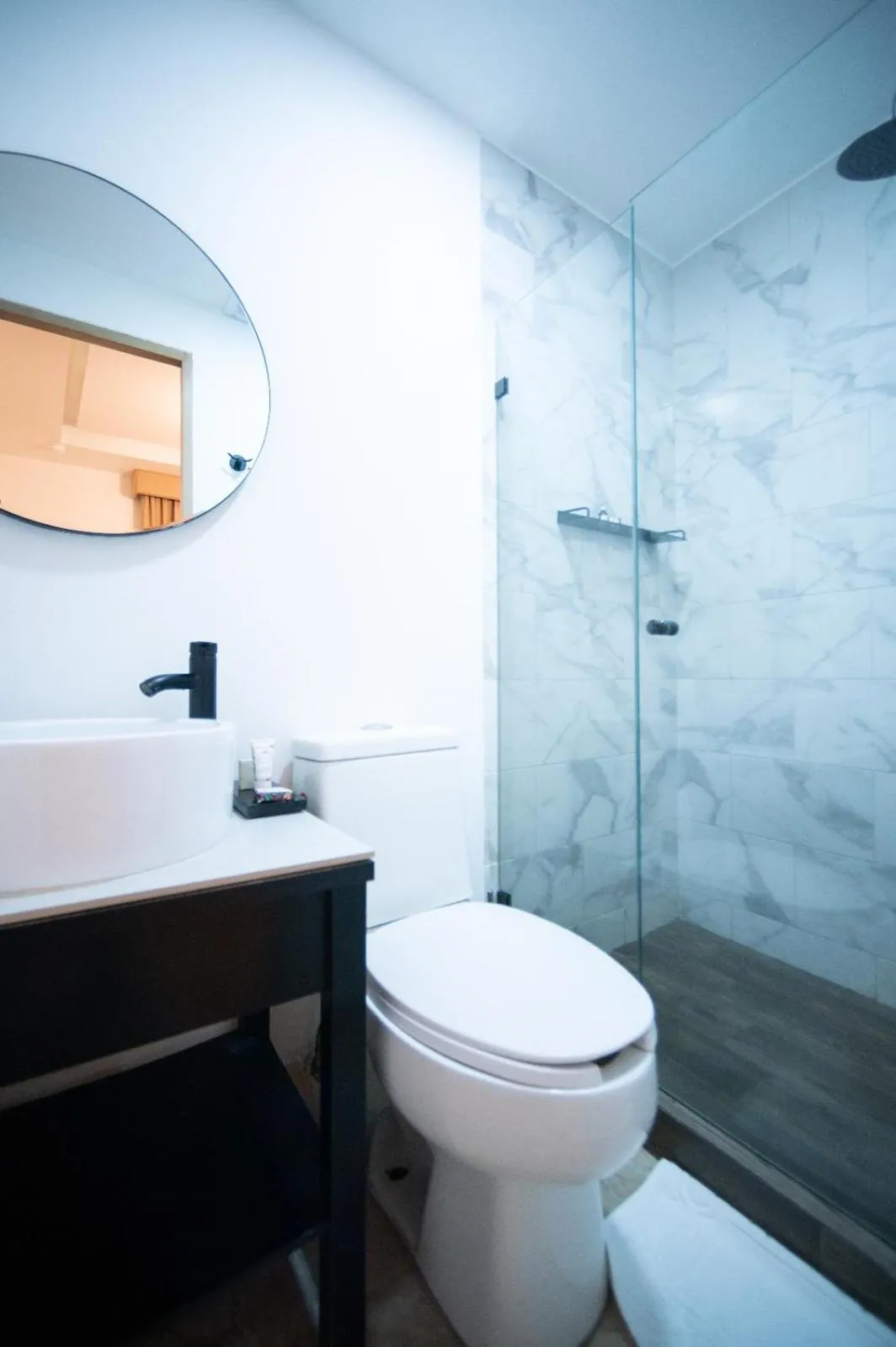 Toilet, Bathroom in Hotel Roma 191