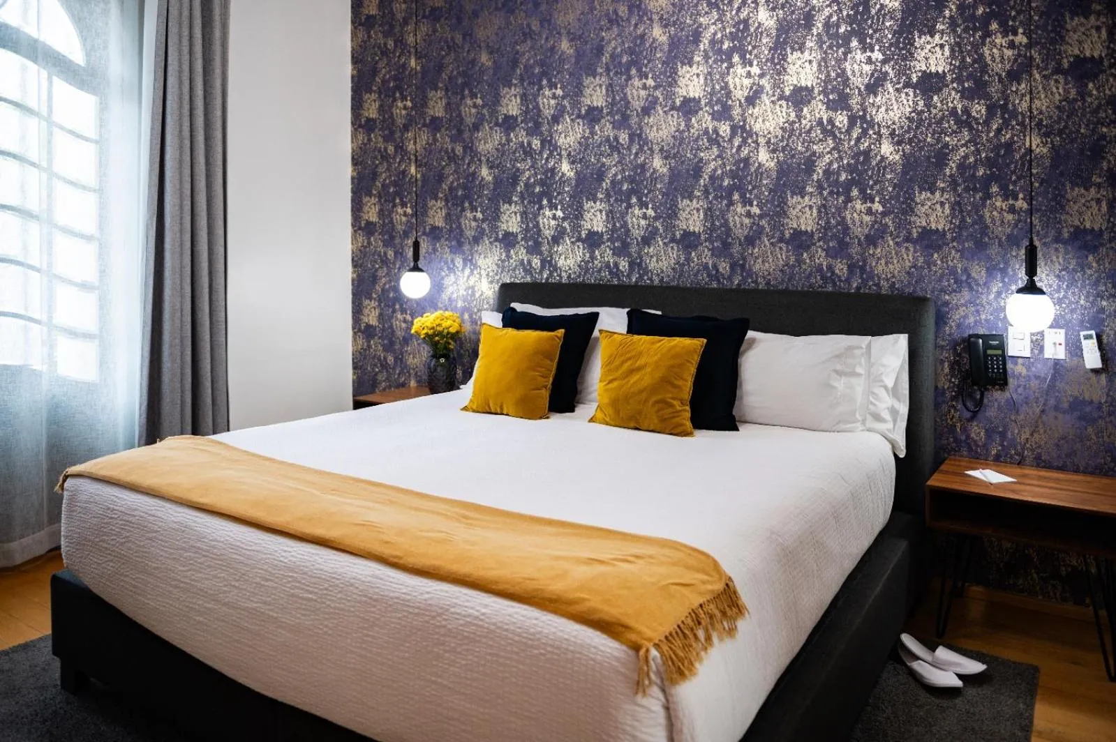 Bed in Hotel Roma 191