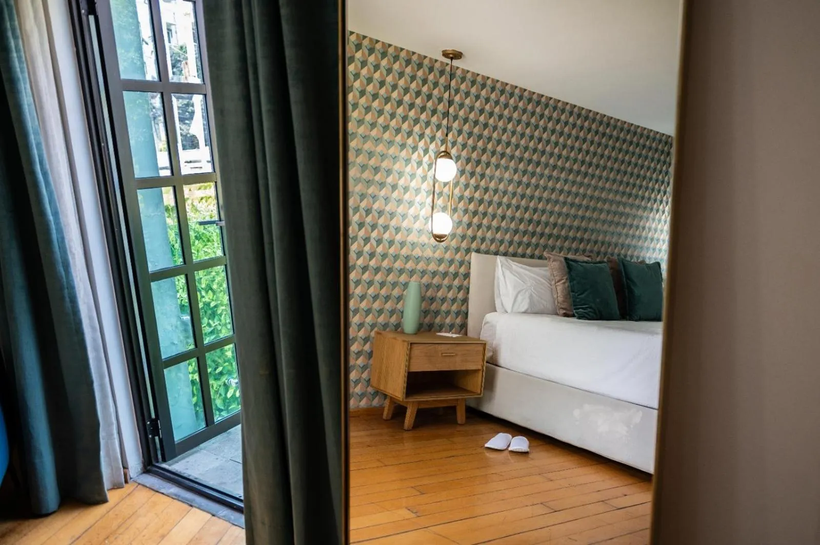 furniture, Bed in Hotel Roma 191