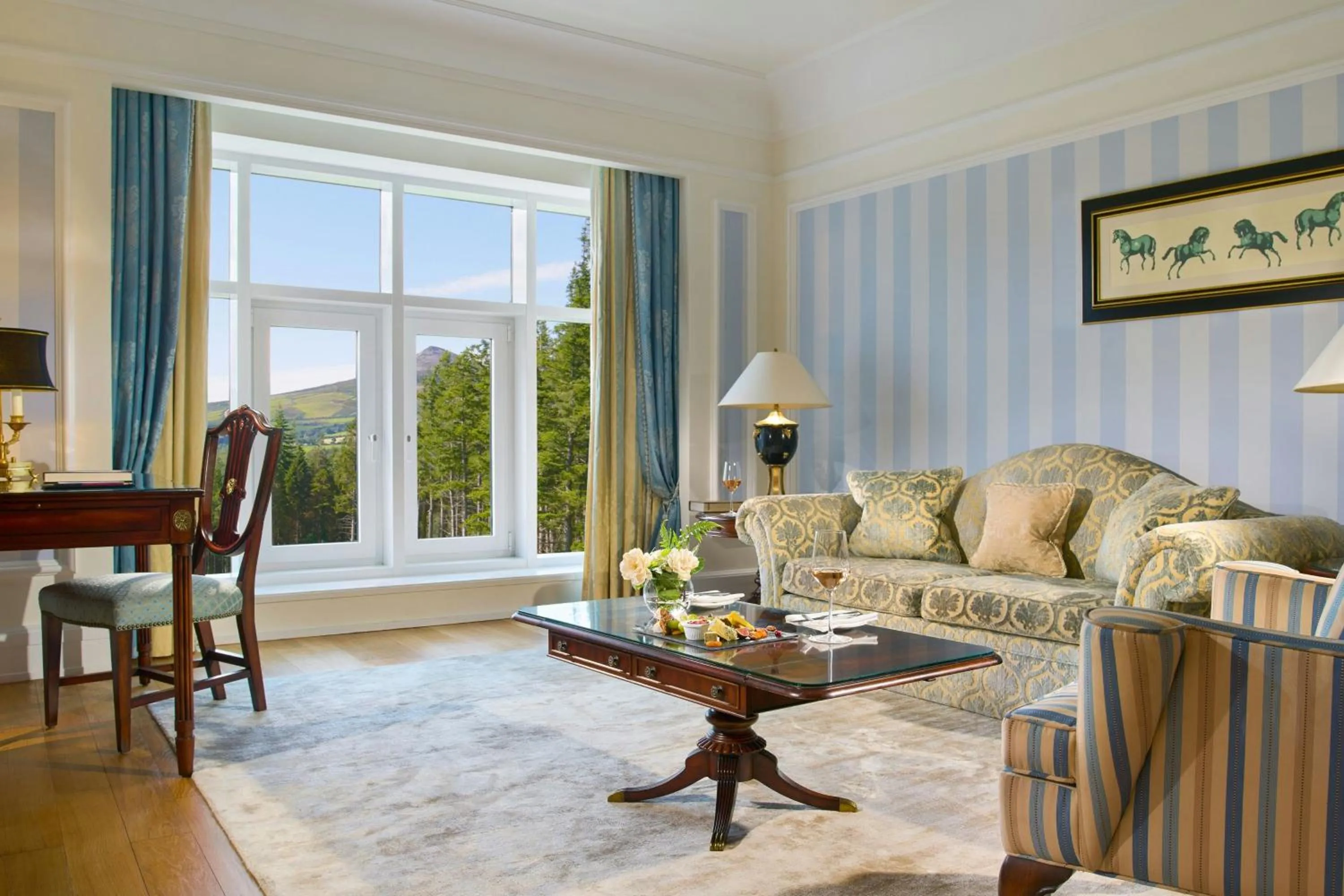 Lounge or bar in Powerscourt Hotel, Autograph Collection