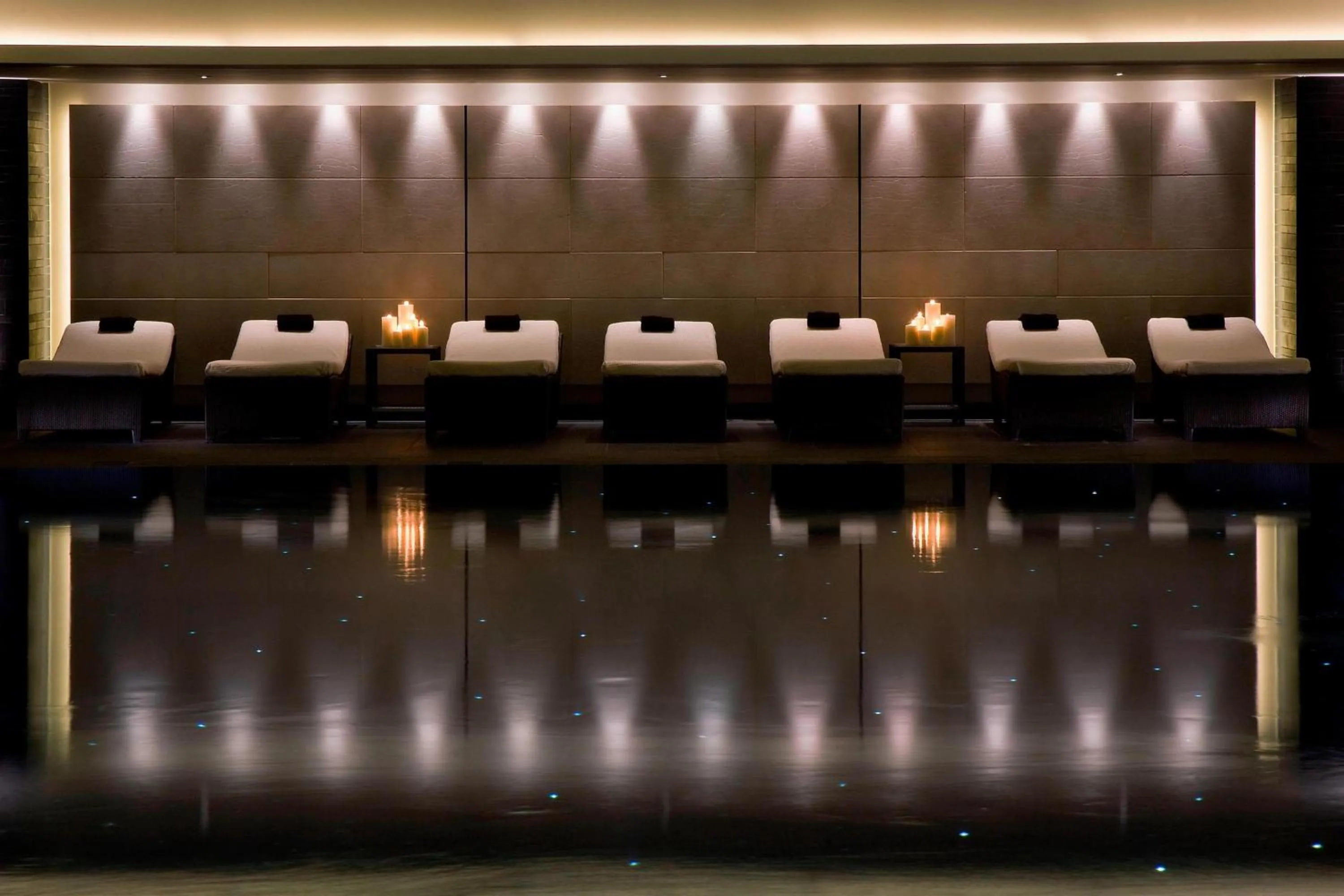 Swimming pool in Powerscourt Hotel, Autograph Collection