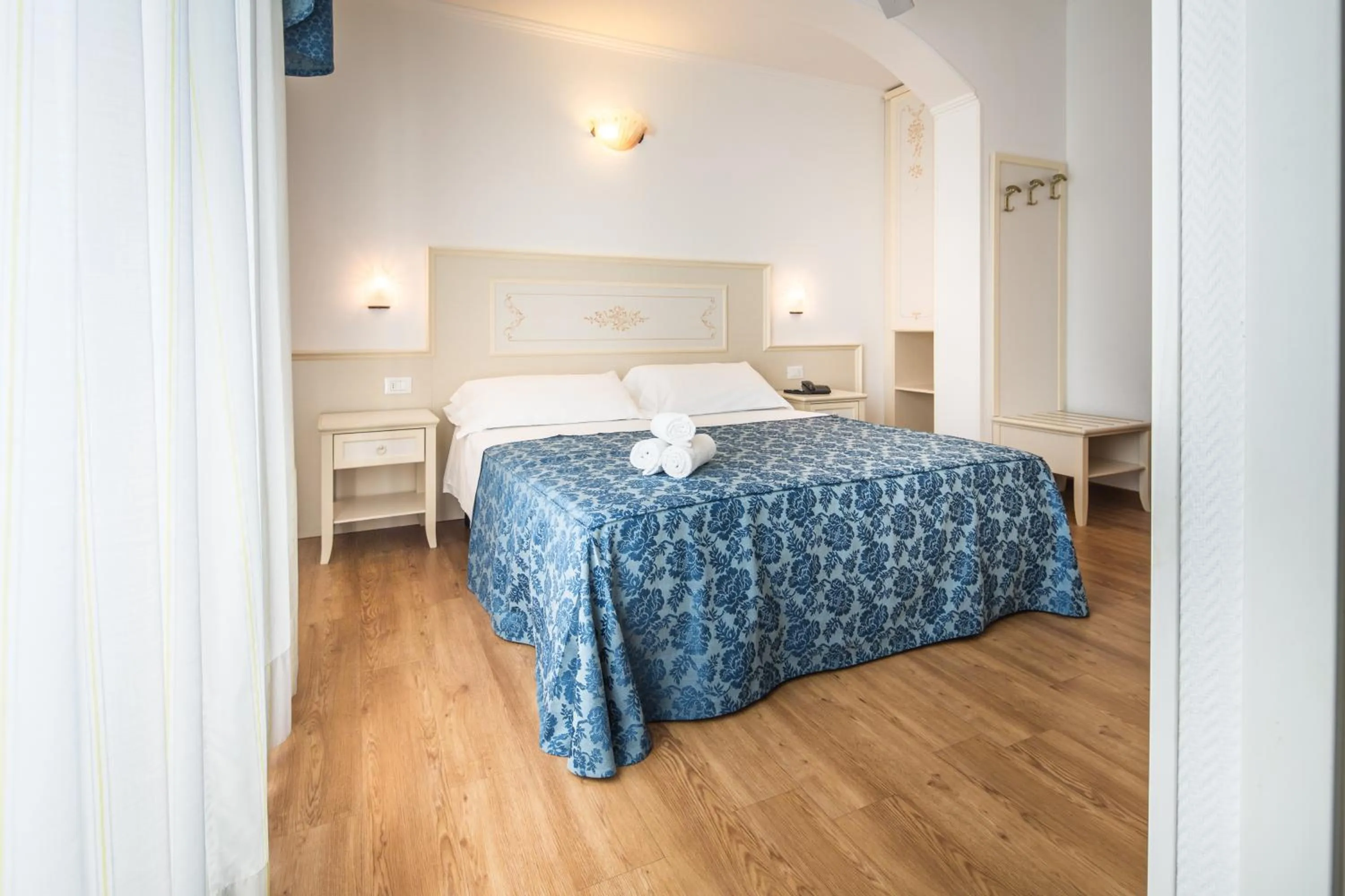 Photo of the whole room, Bed in Hotel Principe