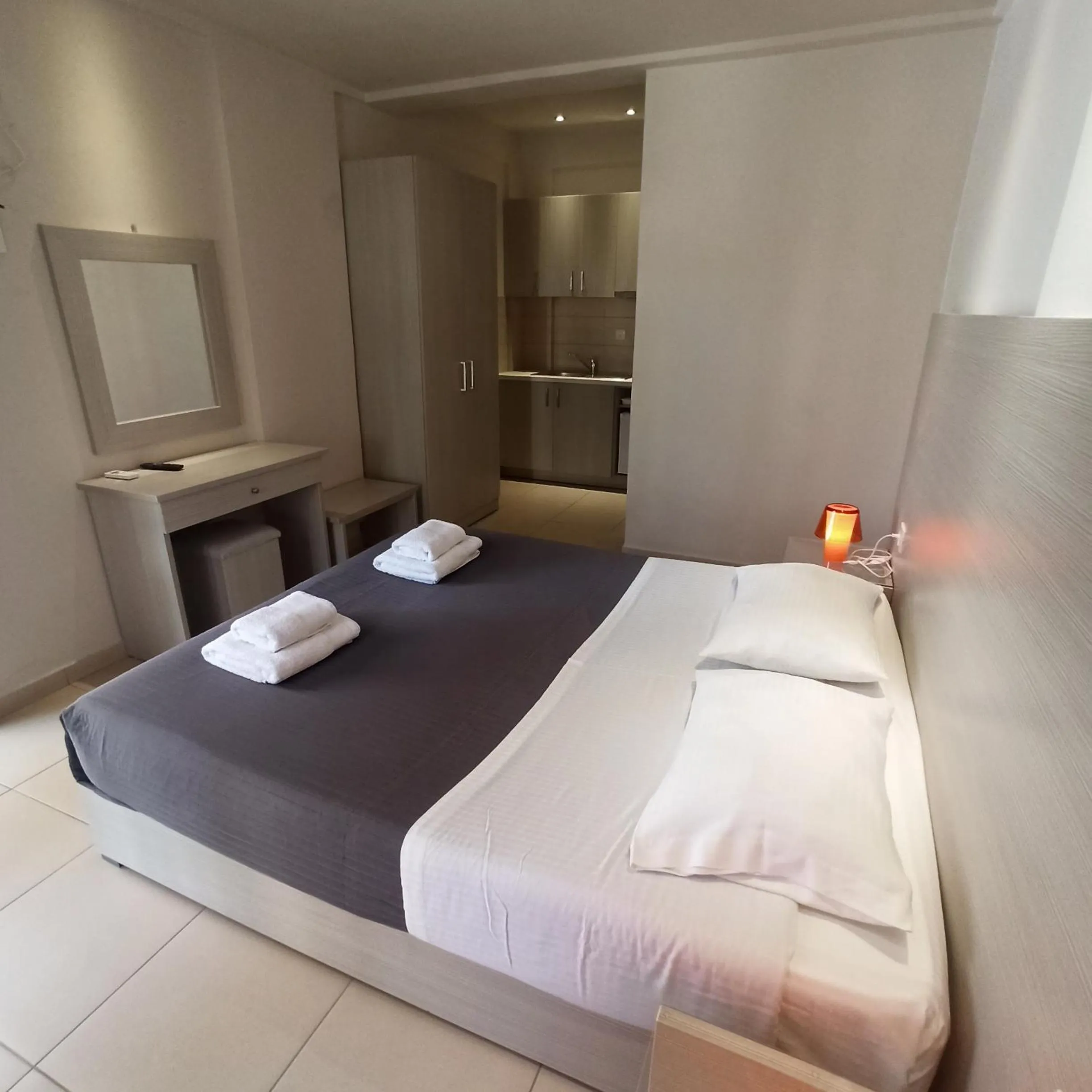 Bedroom in Trianon Studios