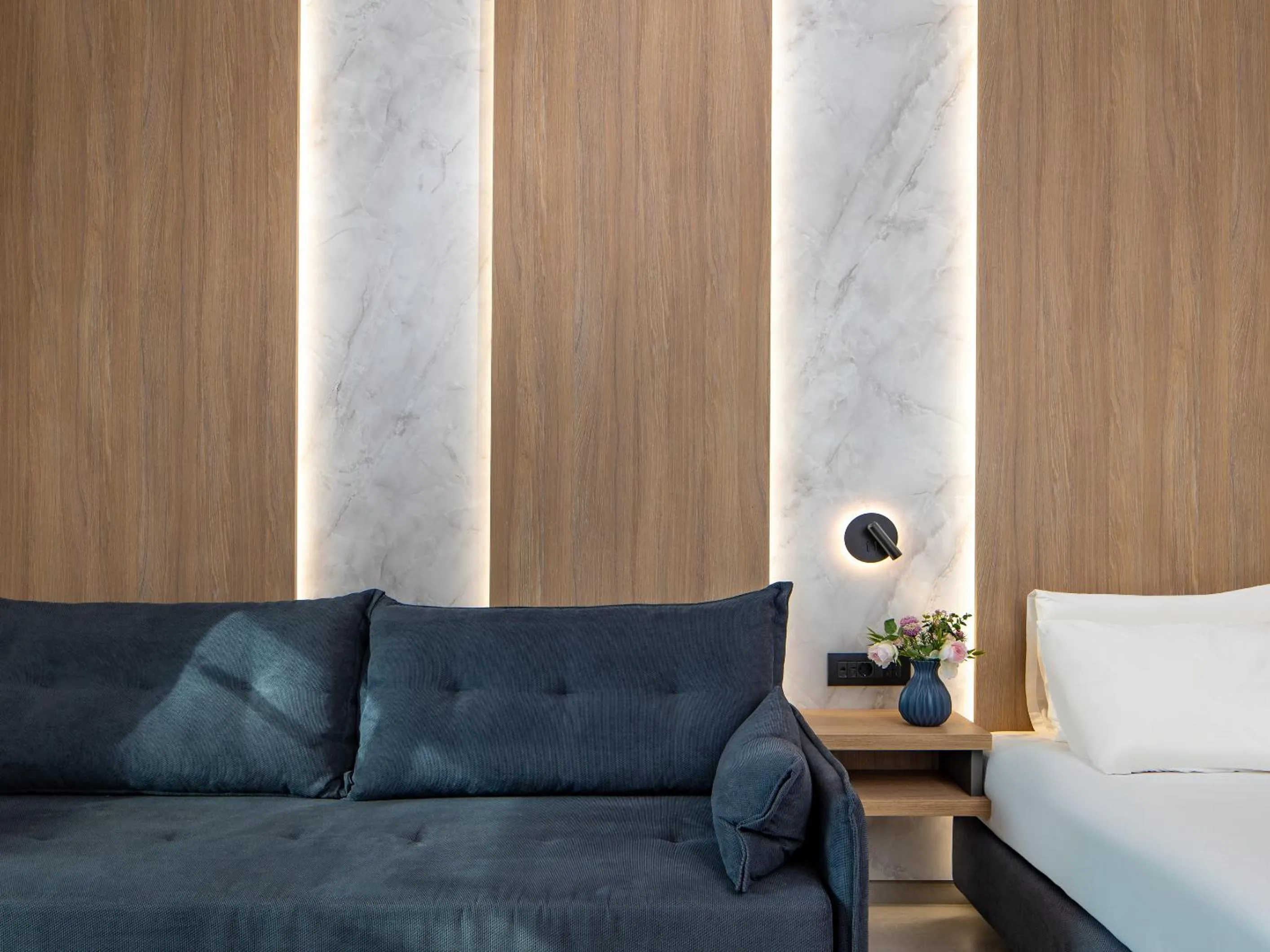 Bed in Oscar Suites & Village