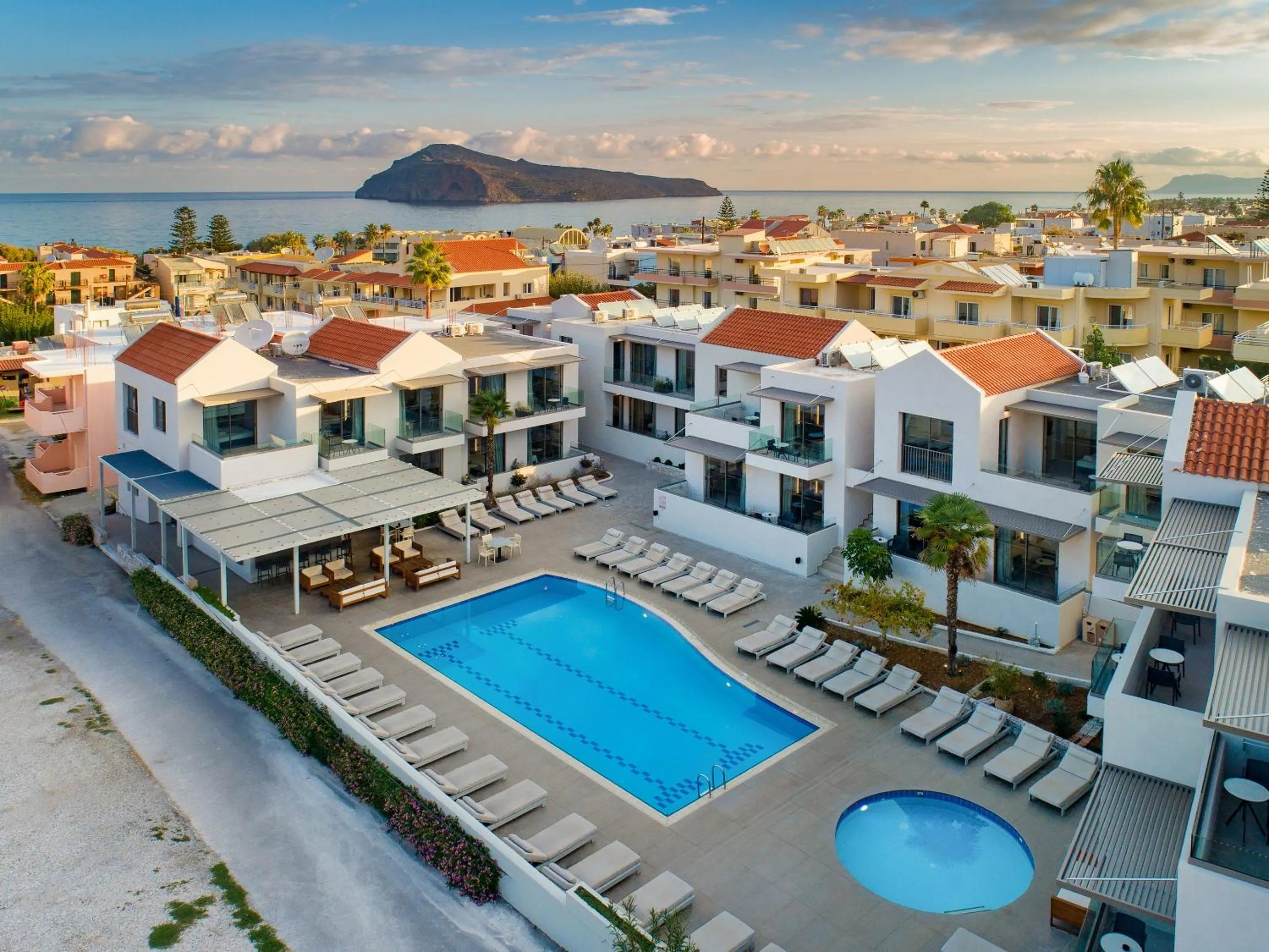 Property building in Oscar Suites & Village