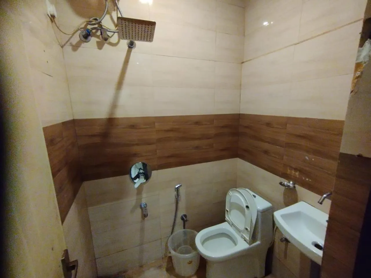 Toilet in The Baga Village-70 Mtrs From the Baga Beach