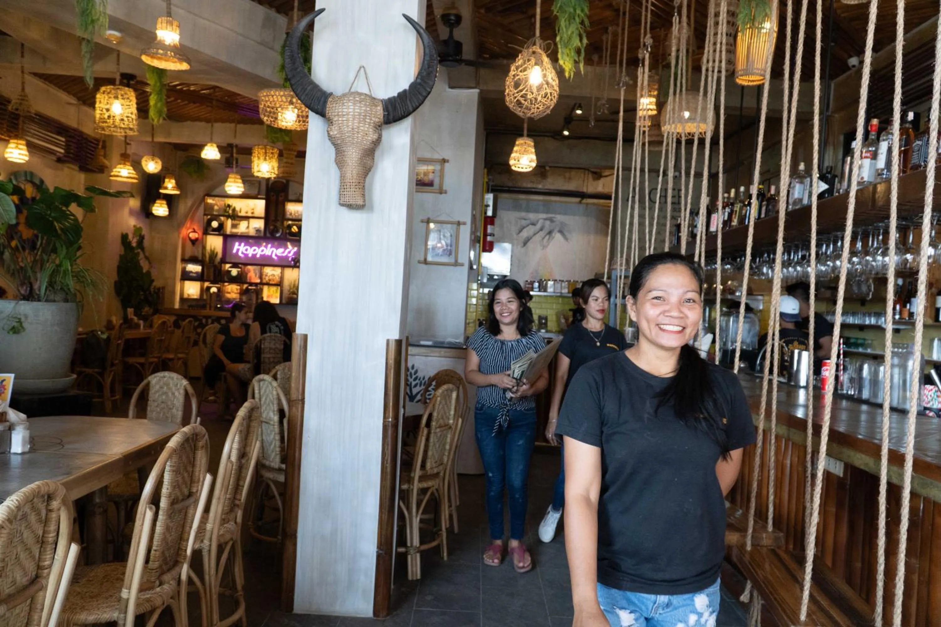 Lounge or bar in Happiness Hostel El Nido