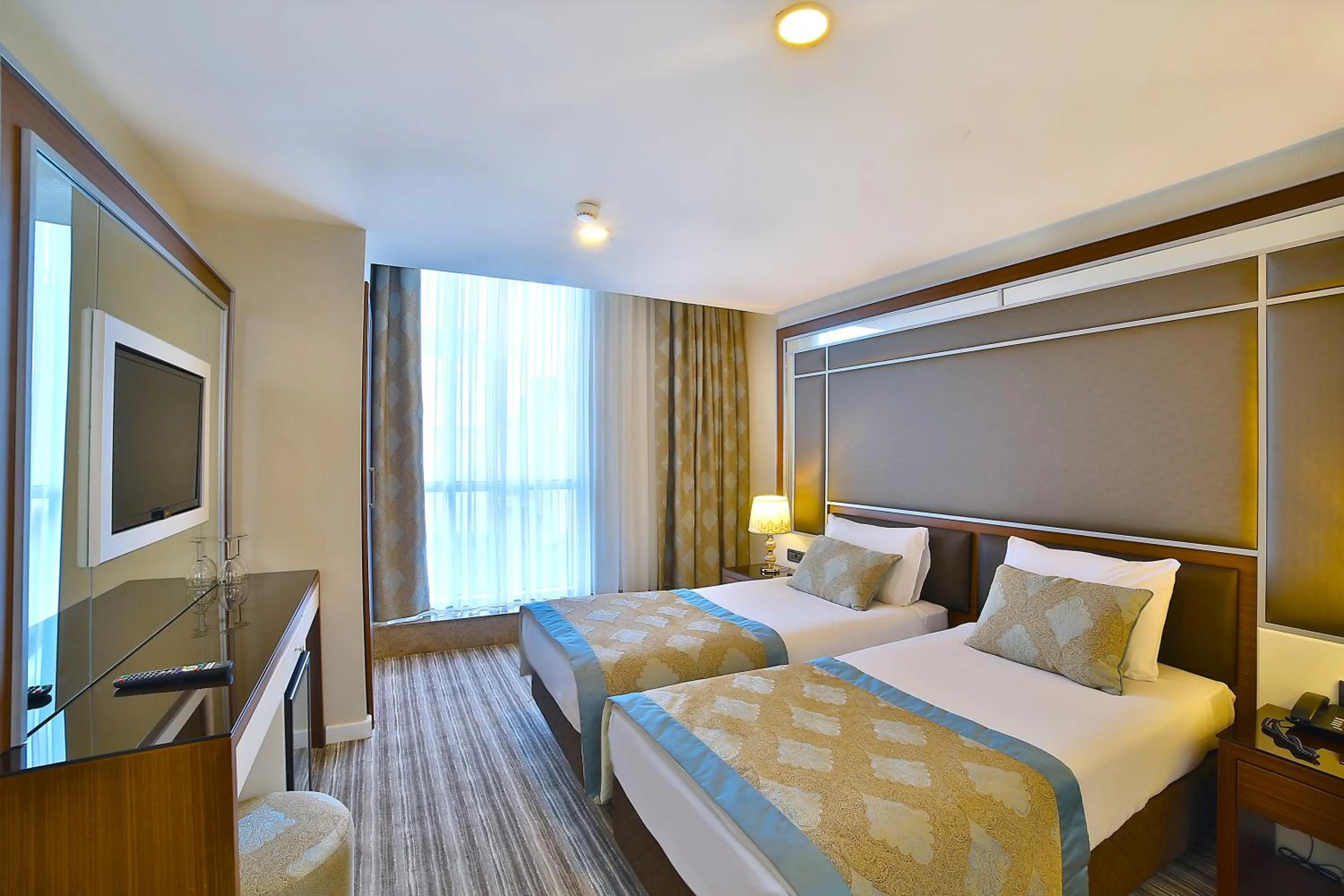 Photo of the whole room, Bed in Monaco Hotel