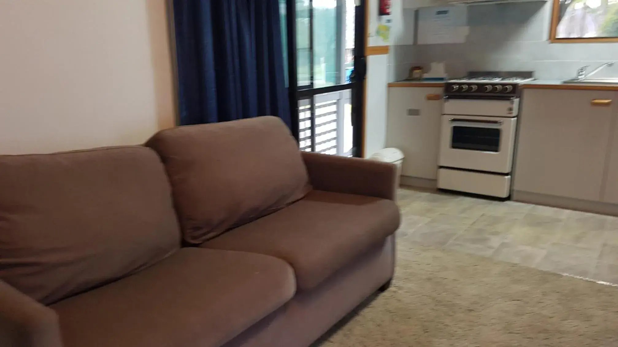 Snow Gum Cabin in Myrtleford Holiday Park Snow Gum Cabin in Myrtleford Holiday Park