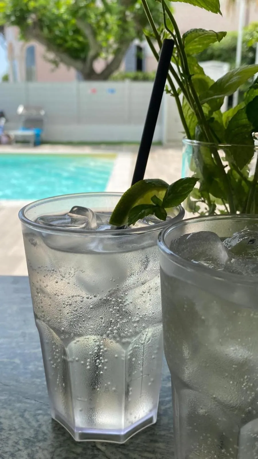 Swimming pool in Hotel Aristeo