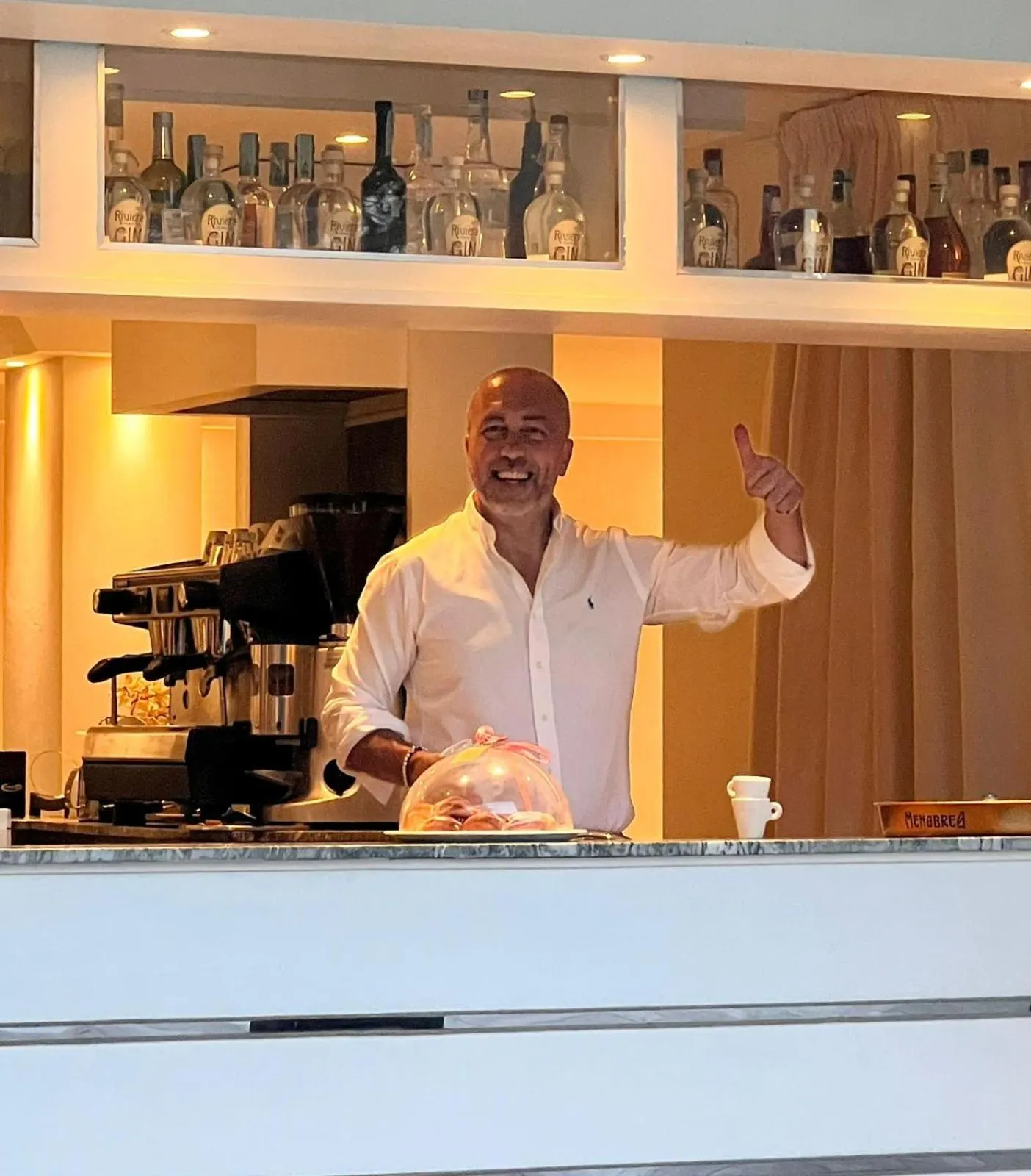 Lounge or bar in Hotel Aristeo