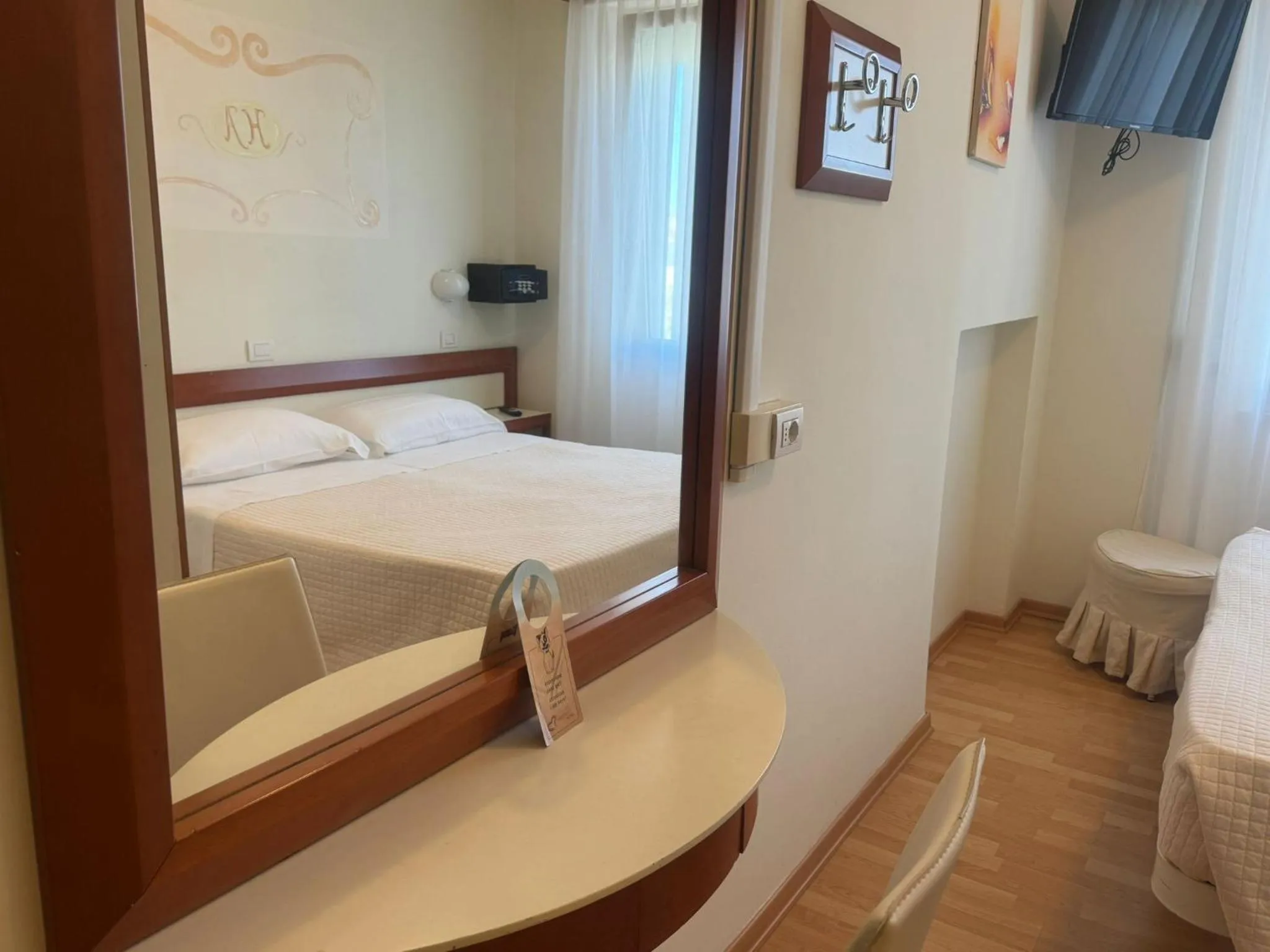 Bed in Hotel Aristeo