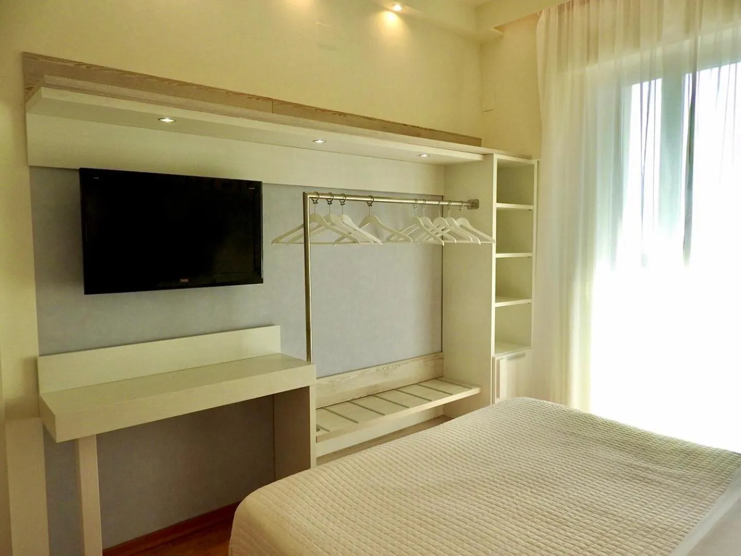 Bed in Hotel Aristeo