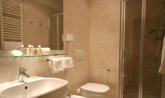 Bathroom in Hotel Aristeo
