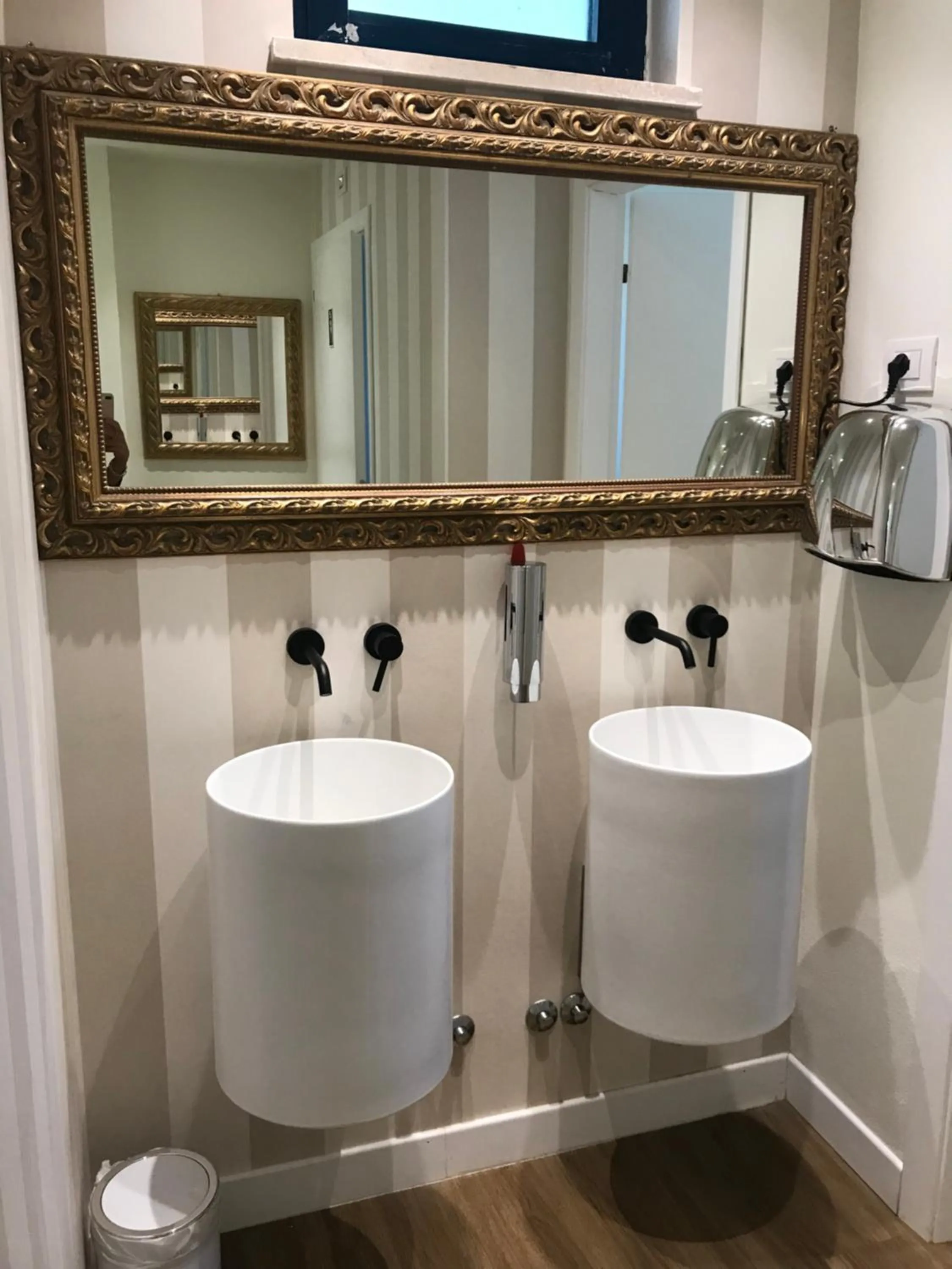 Bathroom in Hotel Aristeo