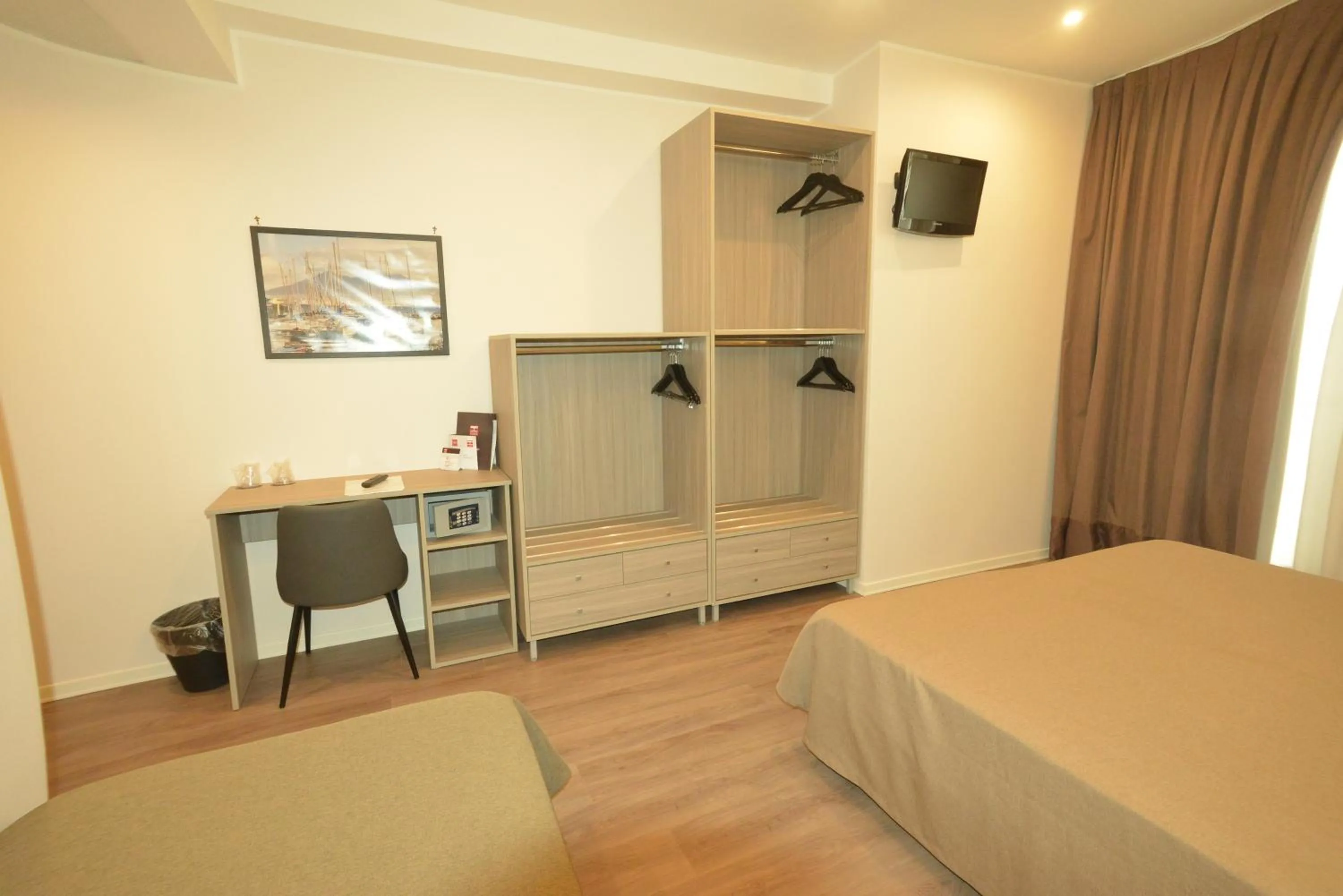 Photo of the whole room, Bed in Hotel Tiempo