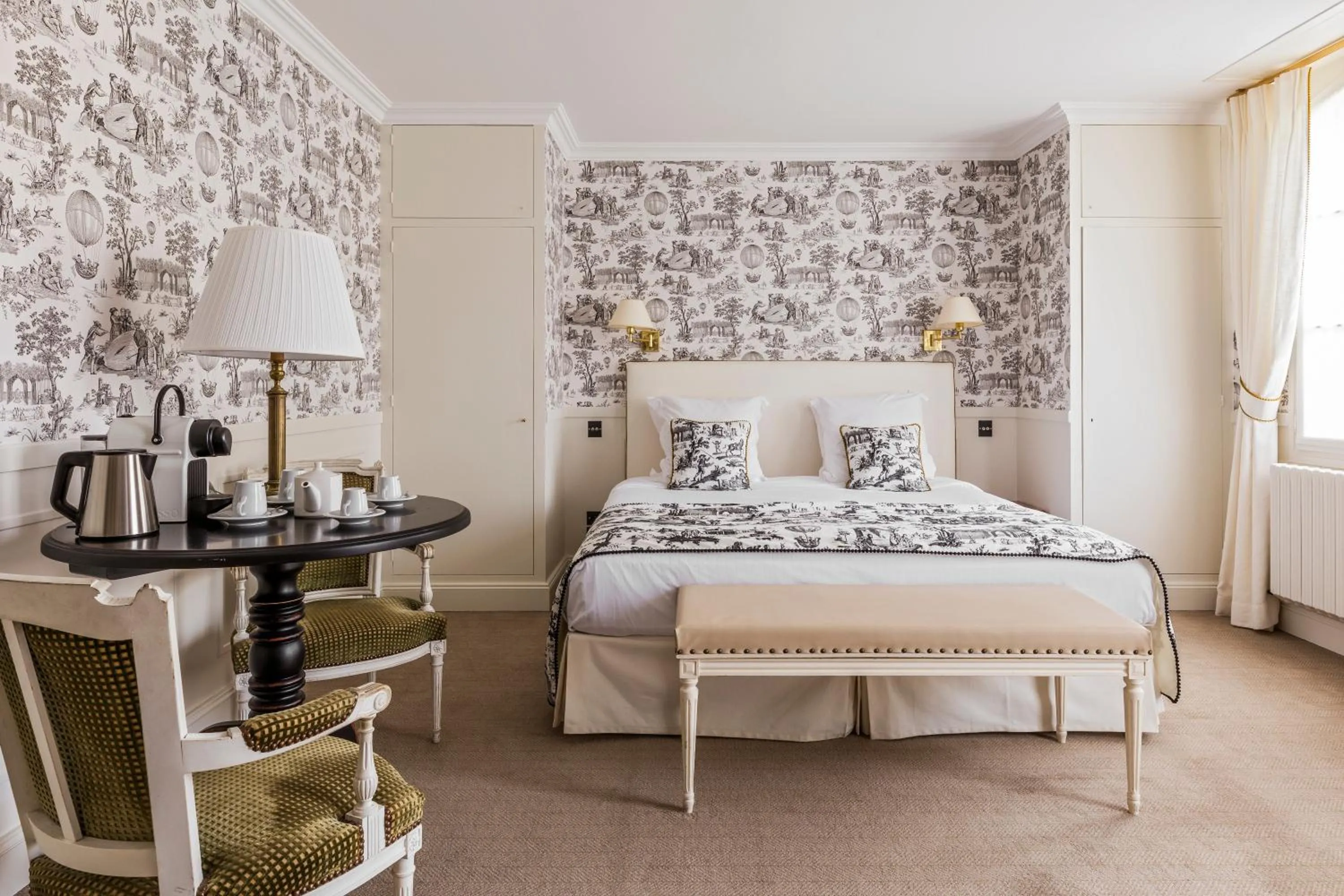 Bedroom, Bed in Les Hauts de Loire Relais & Châteaux