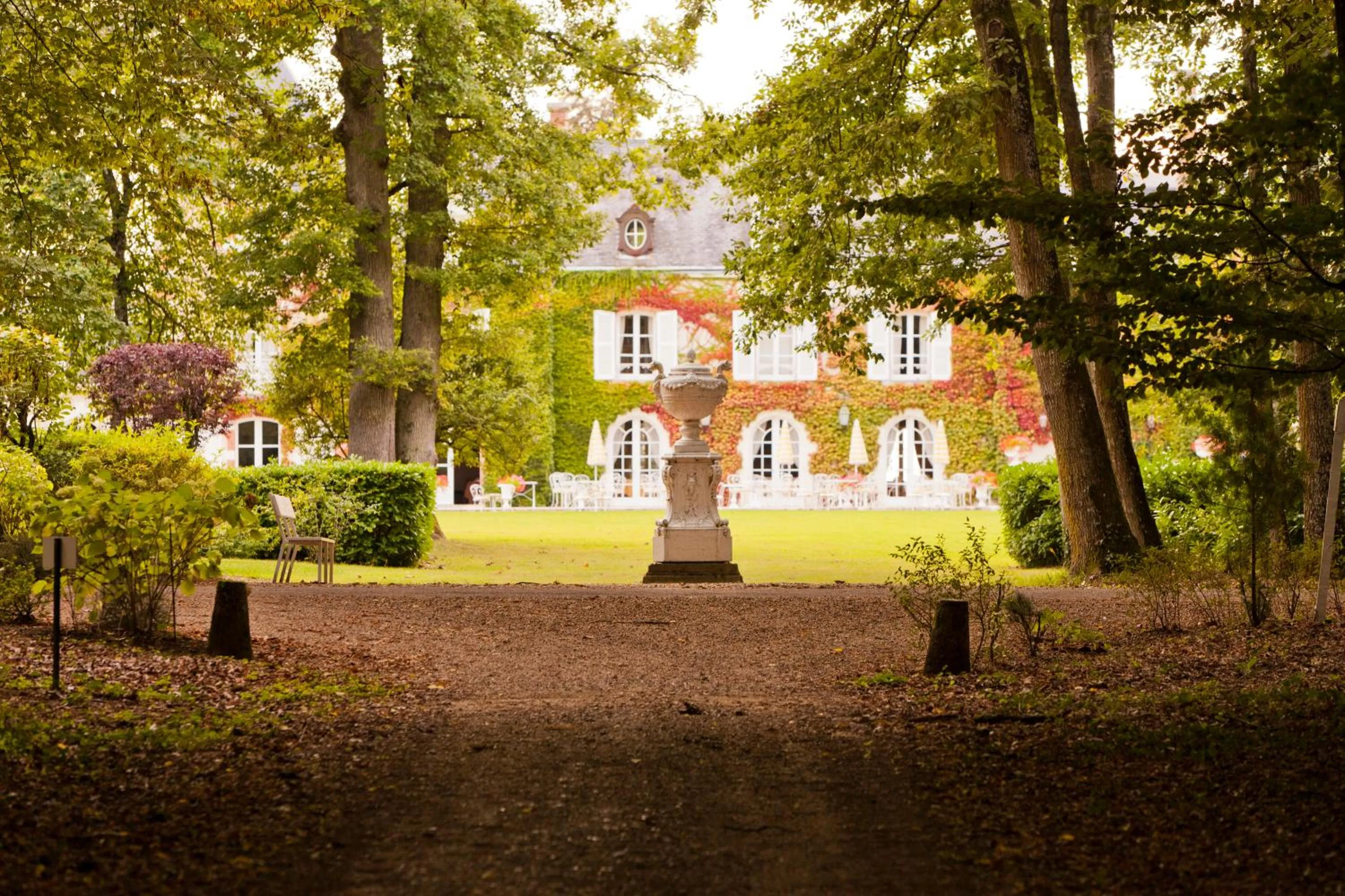 Facade/entrance in Les Hauts de Loire Relais & Châteaux