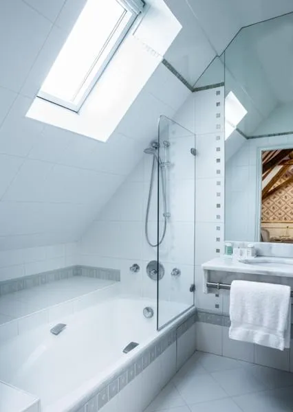 Bathroom in Les Hauts de Loire Relais & Châteaux