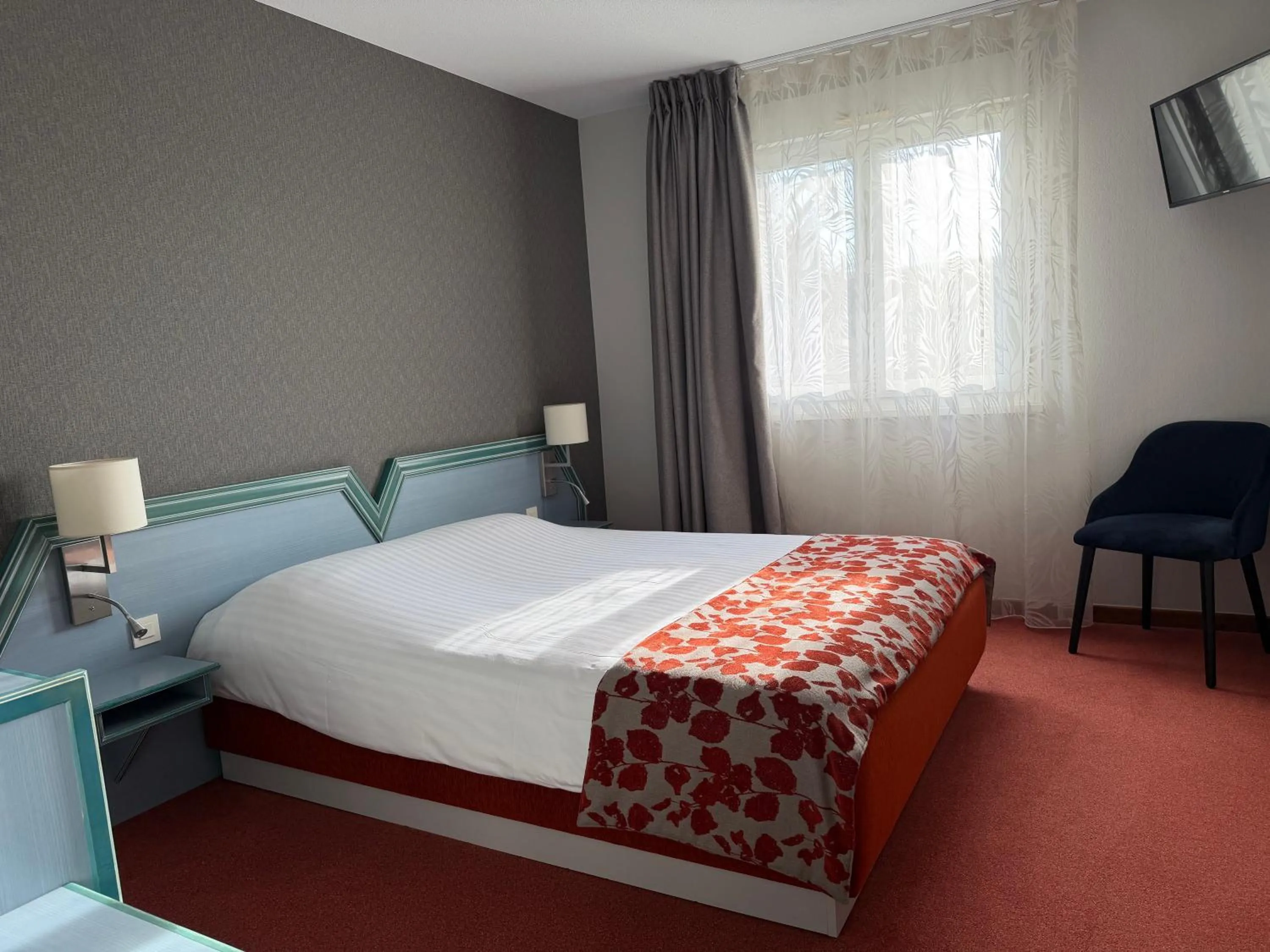 Photo of the whole room, Bed in Au Relais de l'Ill