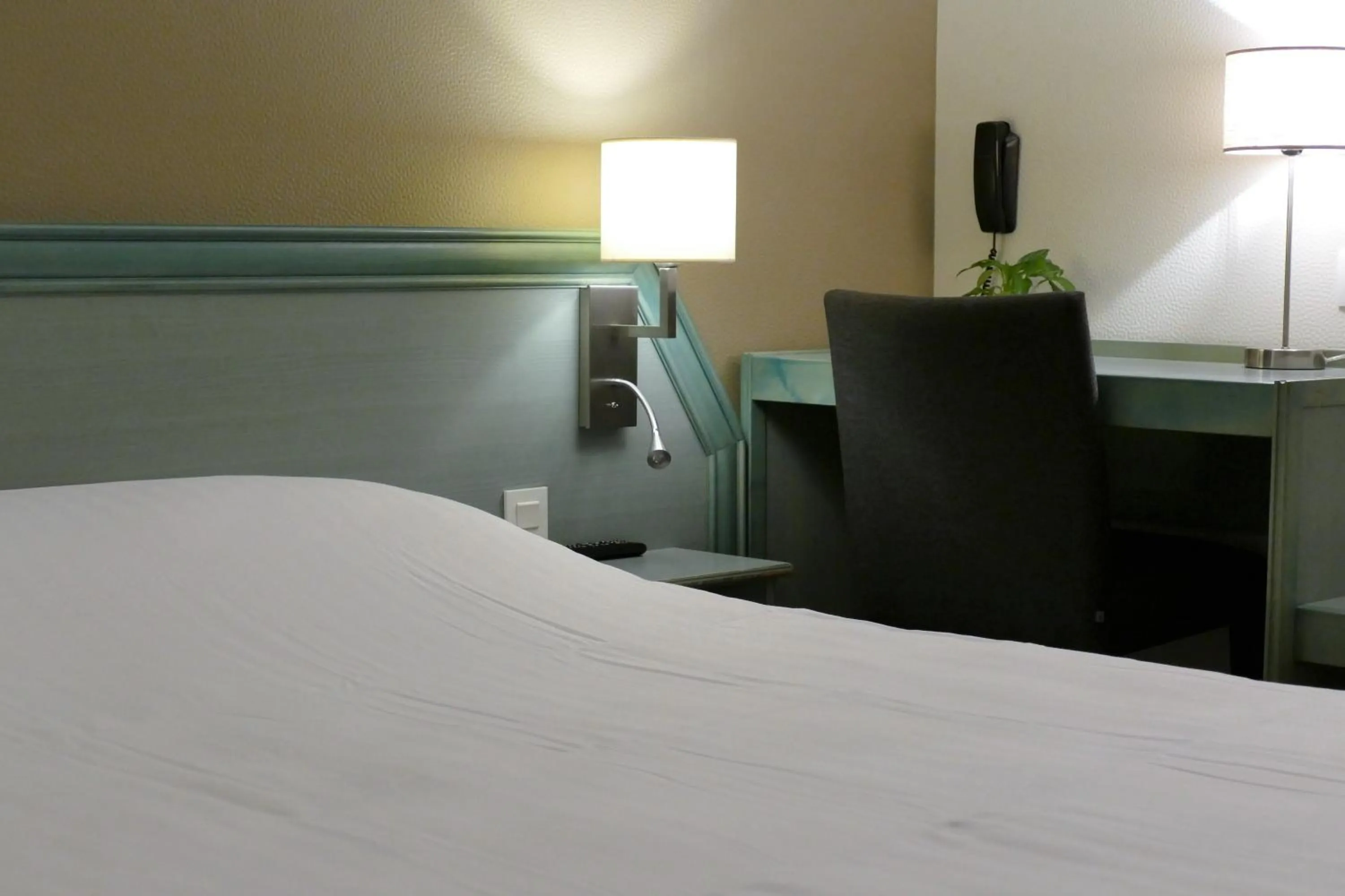 Bedroom, Bed in Au Relais de l'Ill