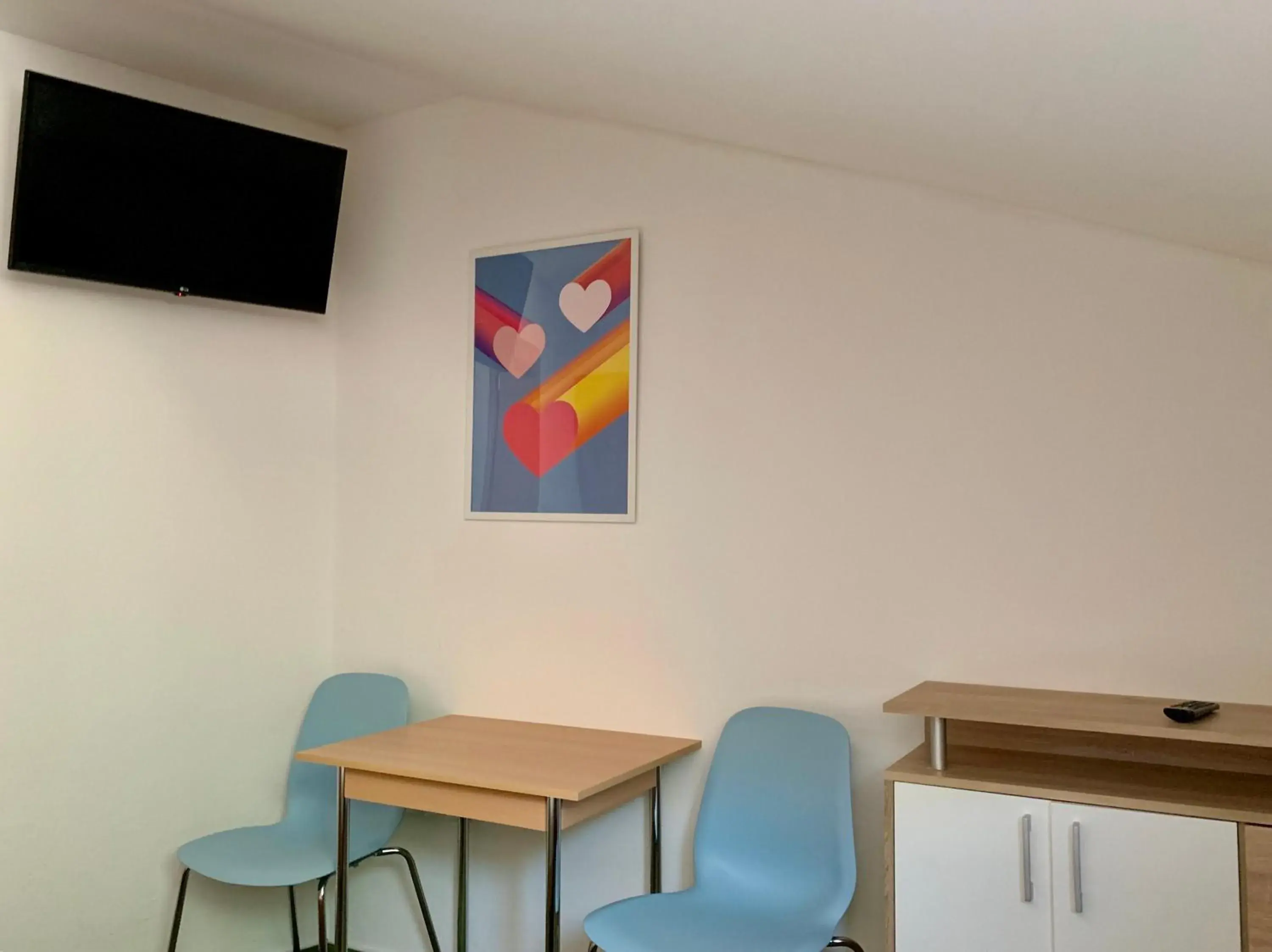 Standard Twin Room in Mikulov - Inn - hotel s vinným sklepem Venuše Standard Twin Room in Mikulov - Inn - hotel s vinným sklepem Venuše