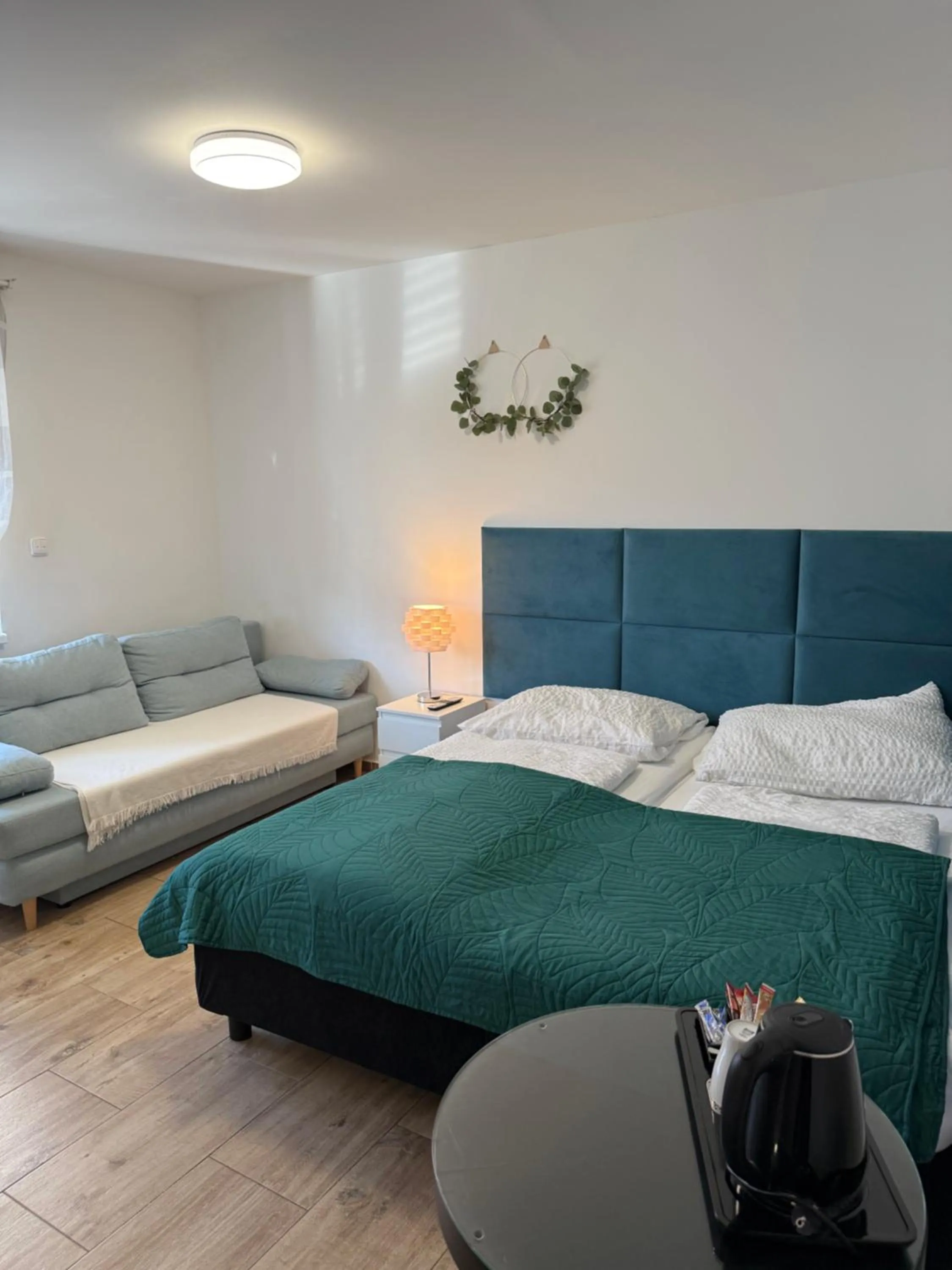 Bed in Mikulov - Inn - hotel s vinným sklepem Venuše