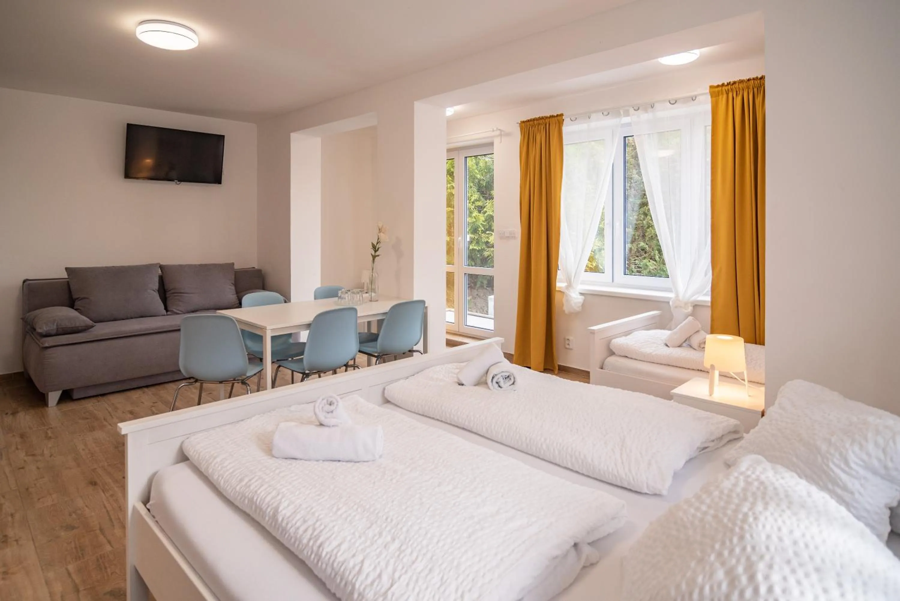 Bed in Mikulov - Inn - hotel s vinným sklepem Venuše