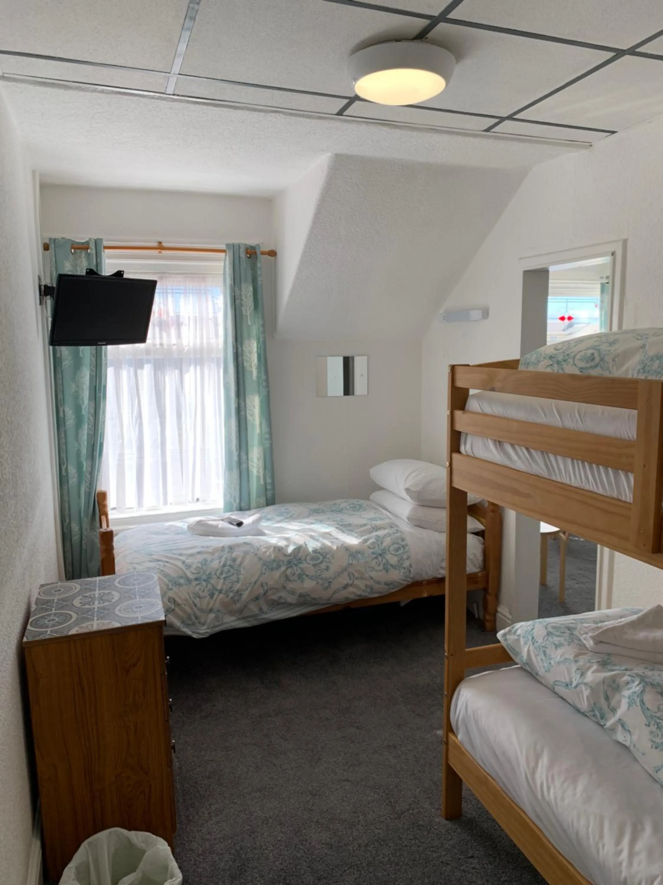 Bedroom, Bed in Danescourt Lodge