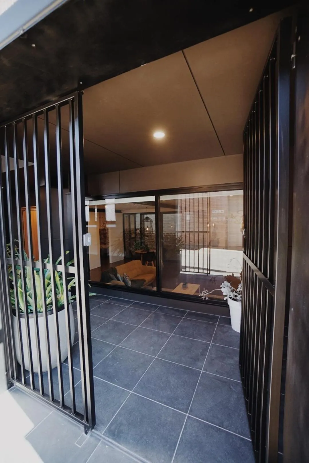 Area and facilities in THE WAREHOUSE APARTMENTS