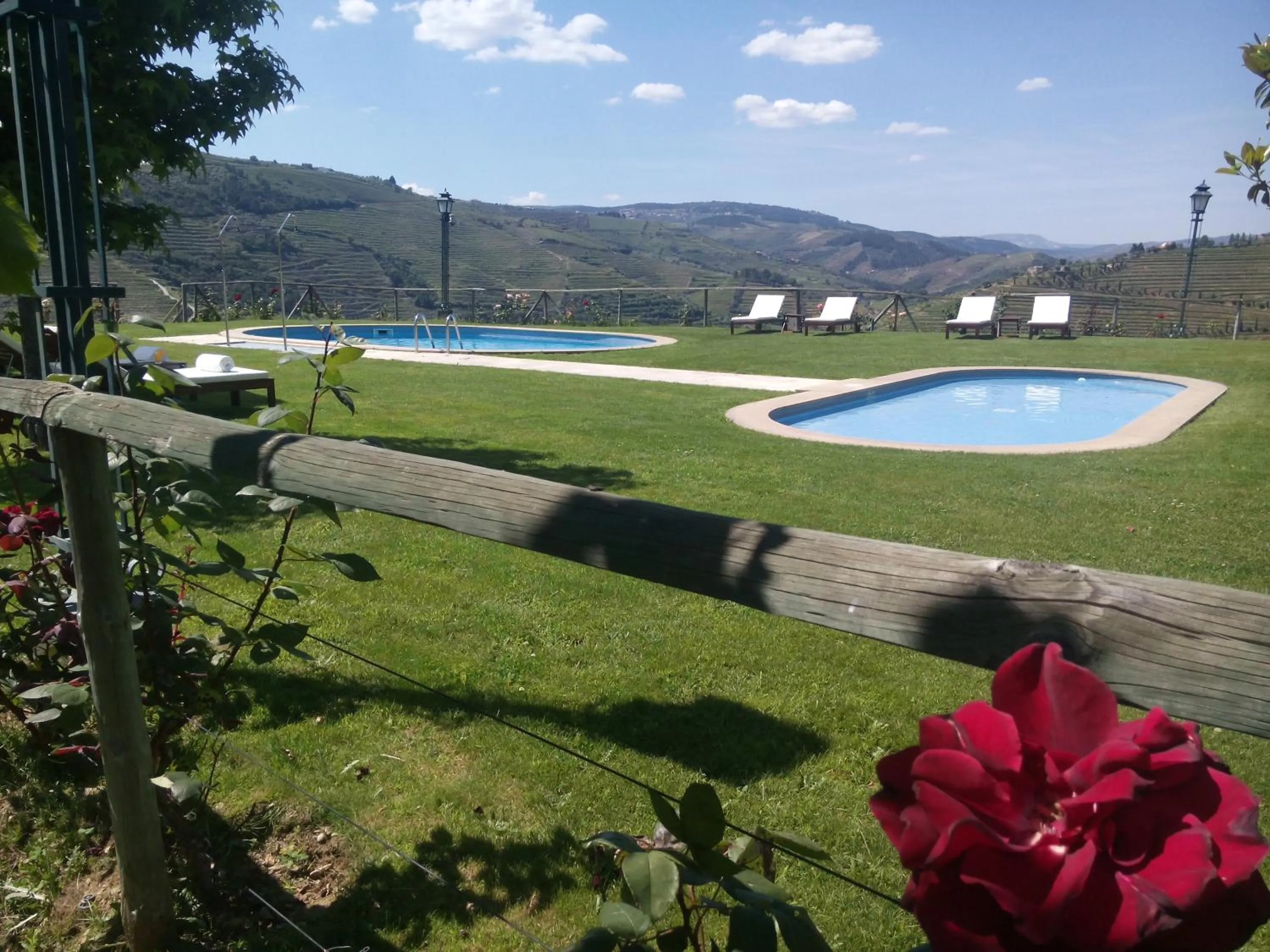 Swimming pool in Hotel Rural da Quinta do Silval