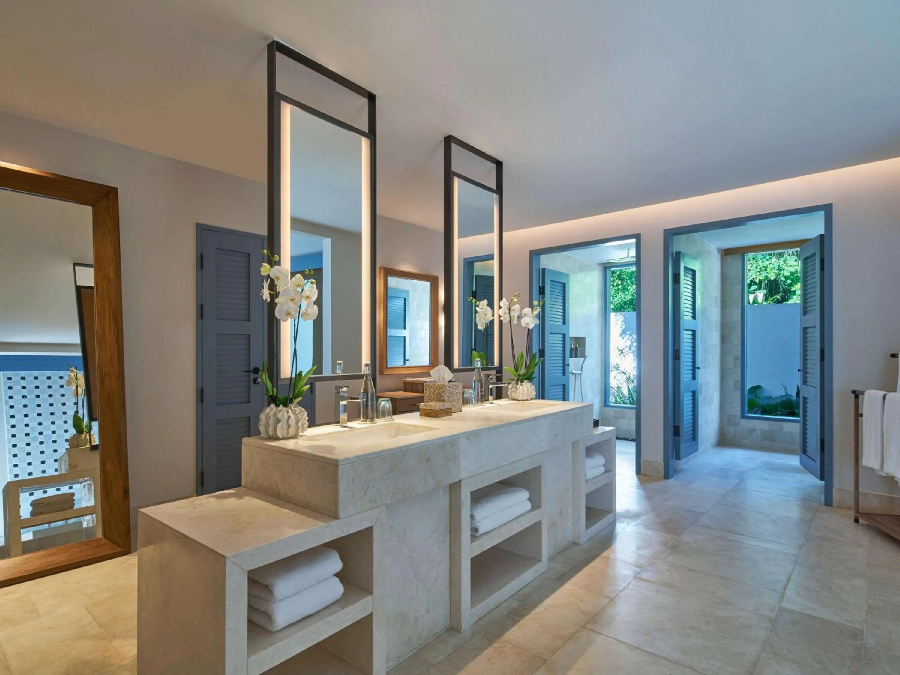 Bathroom in Raffles Maldives Meradhoo