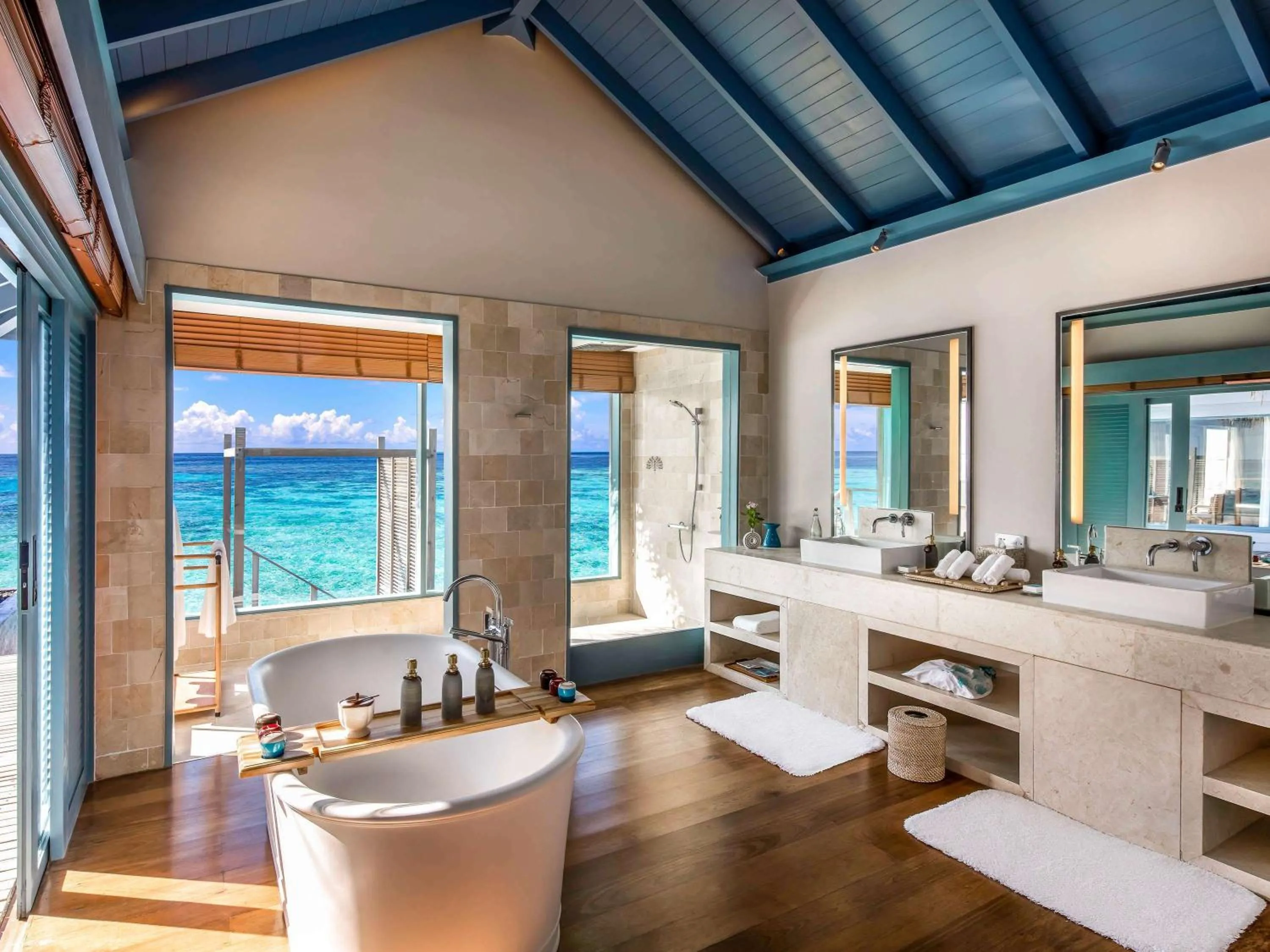 Bathroom in Raffles Maldives Meradhoo