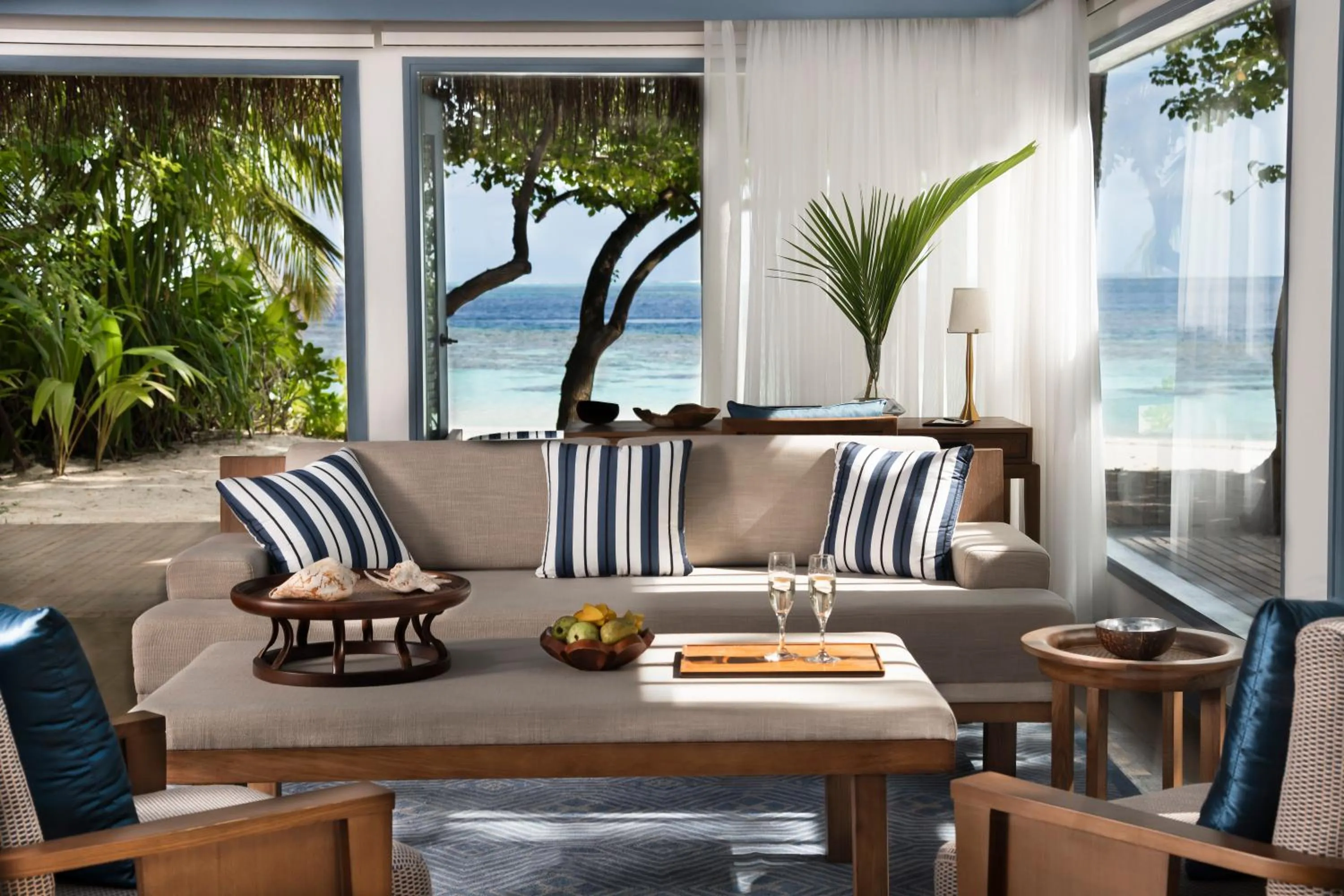 Living room in Raffles Maldives Meradhoo