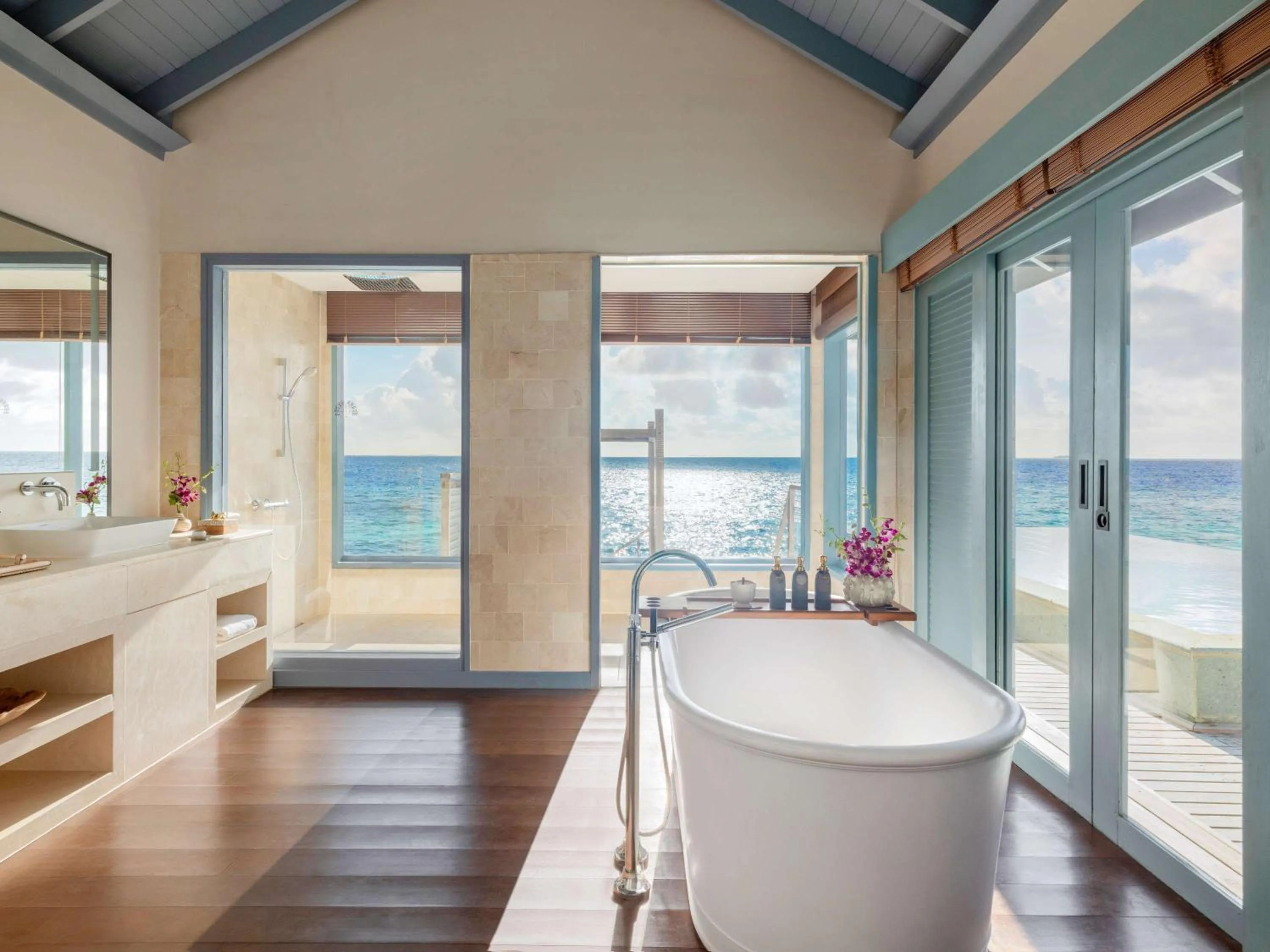 Bathroom in Raffles Maldives Meradhoo