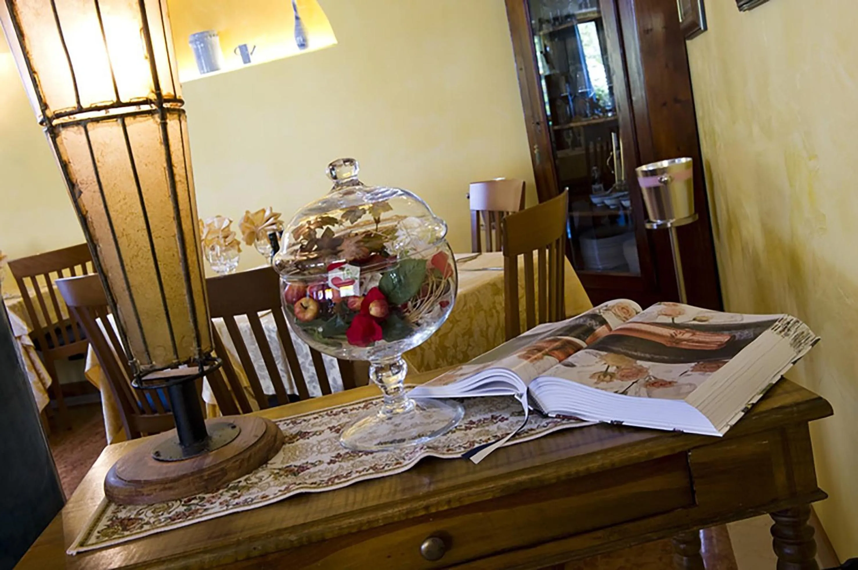 Restaurant/places to eat in Hotel Costabella