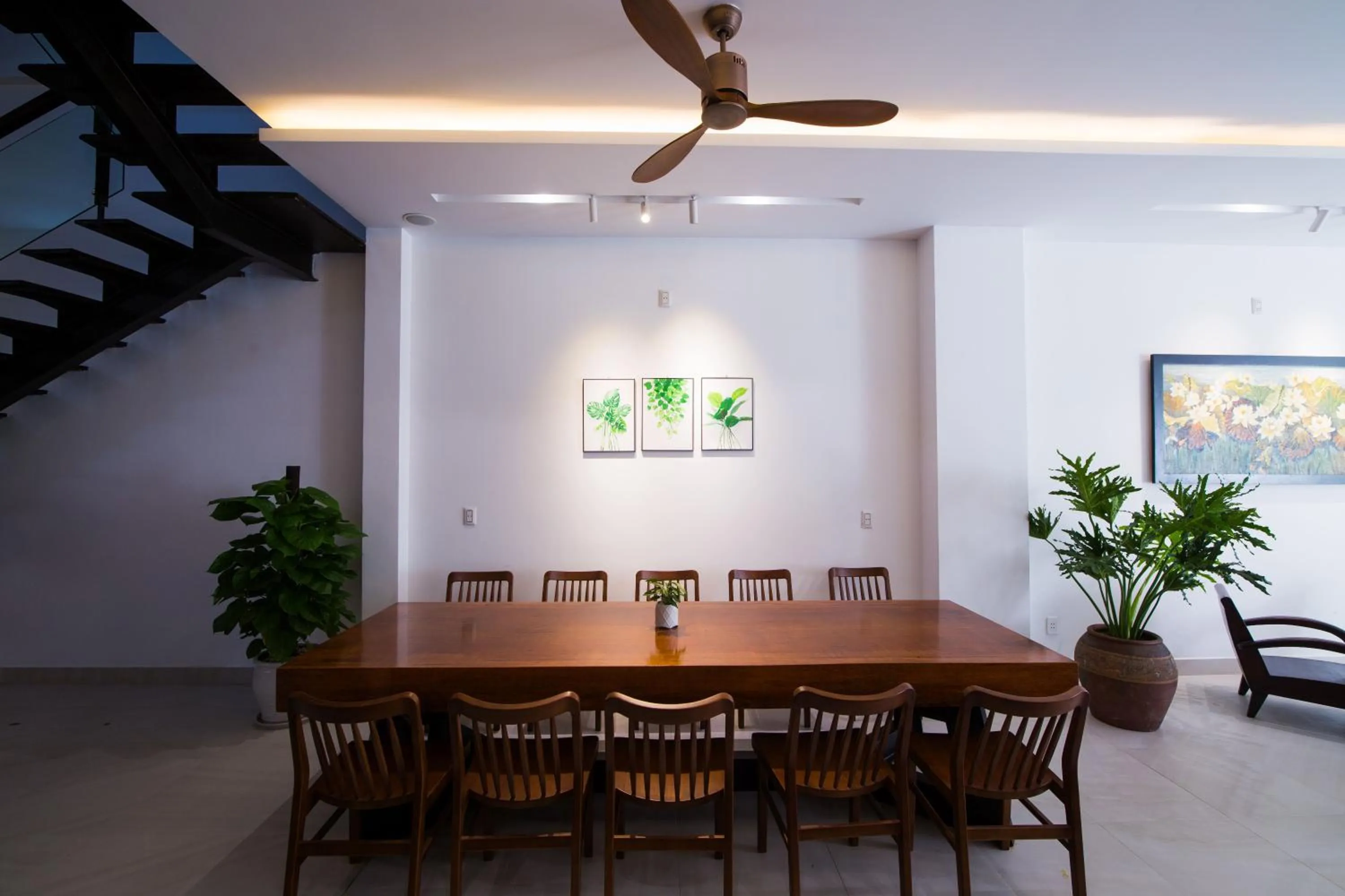 Restaurant/places to eat in La An Homestay