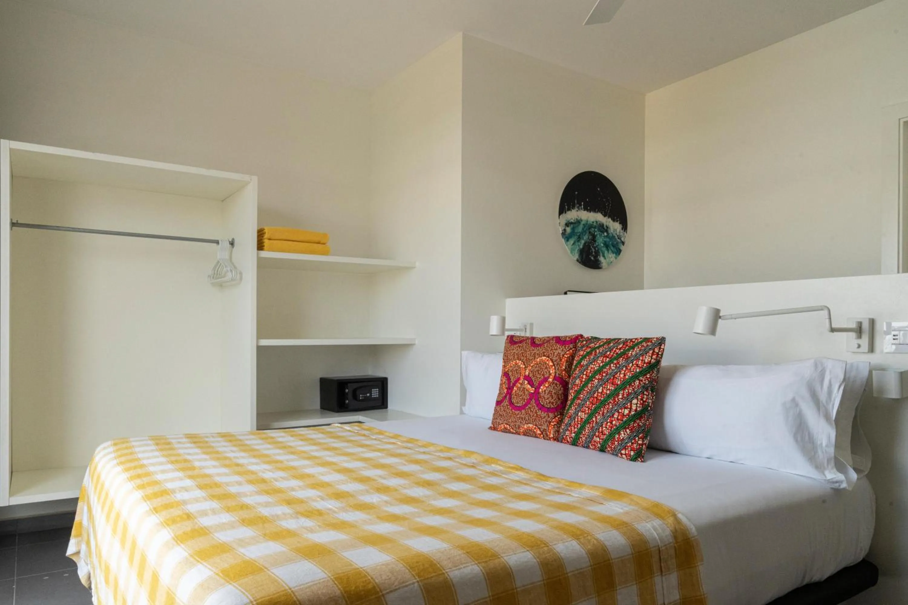 Photo of the whole room, Bed in Buendía Corralejo Nohotel