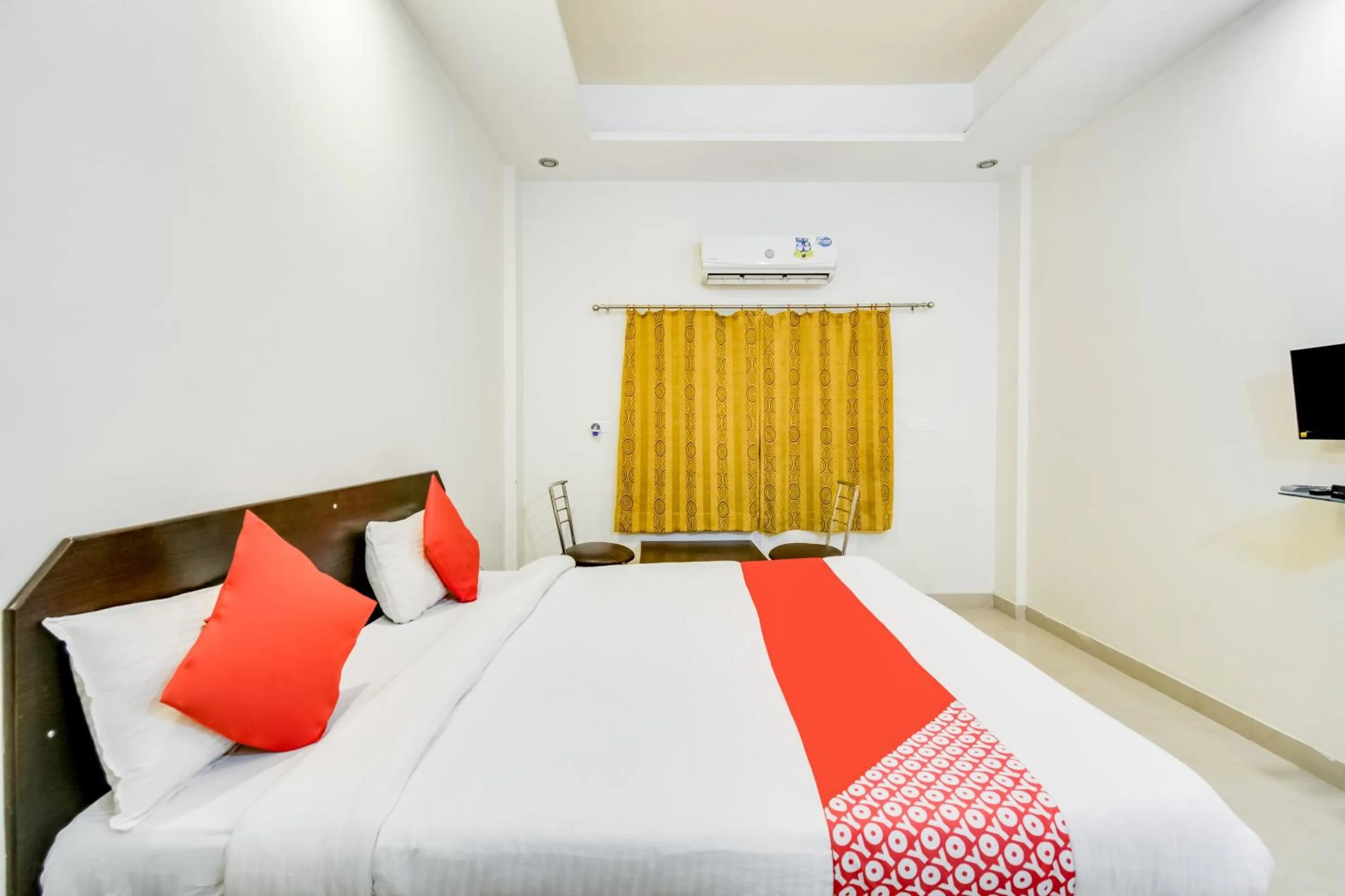 Bedroom in Hotel O The Thar Mid Way Hotel And Restaurant