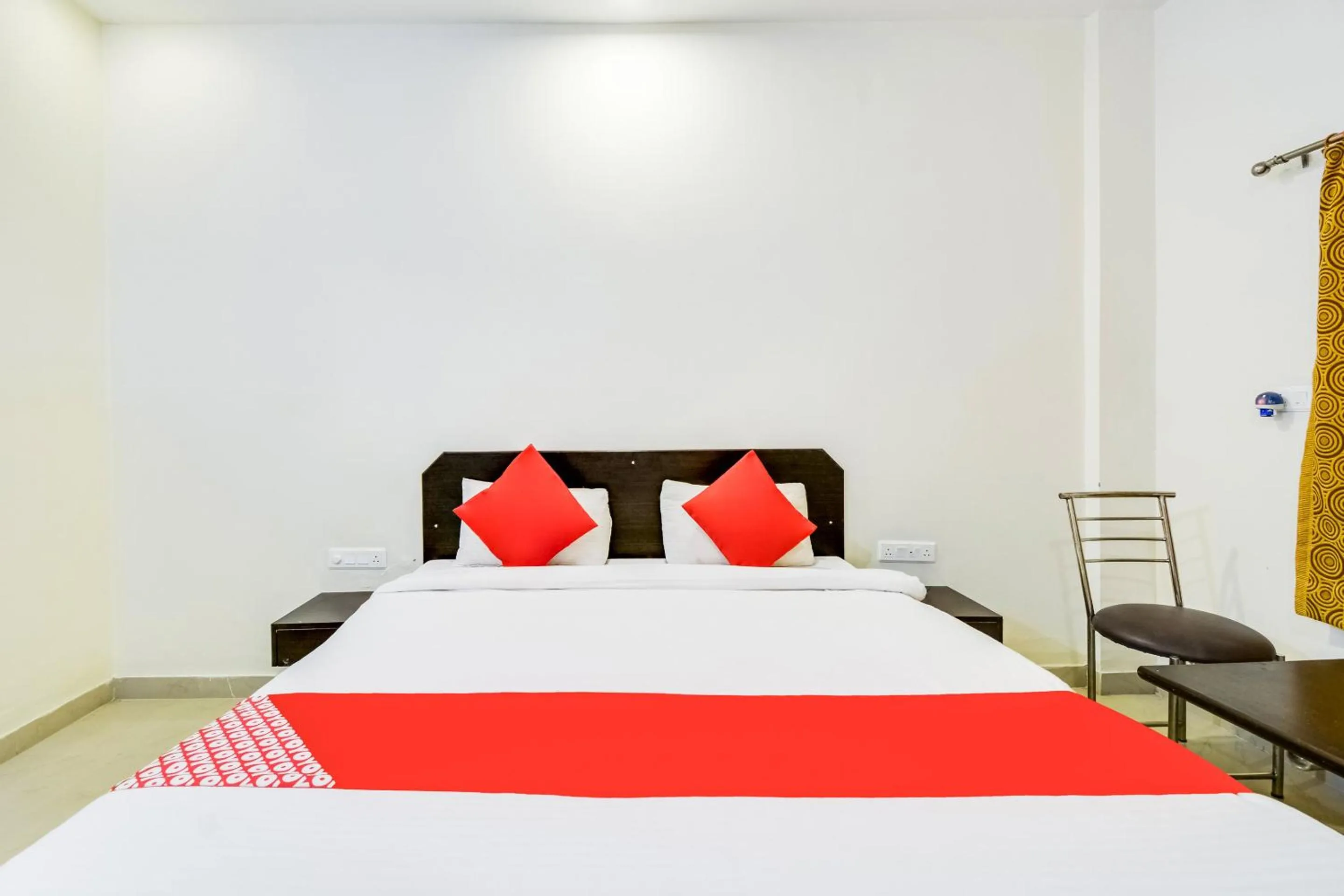 Bedroom in Hotel O The Thar Mid Way Hotel And Restaurant