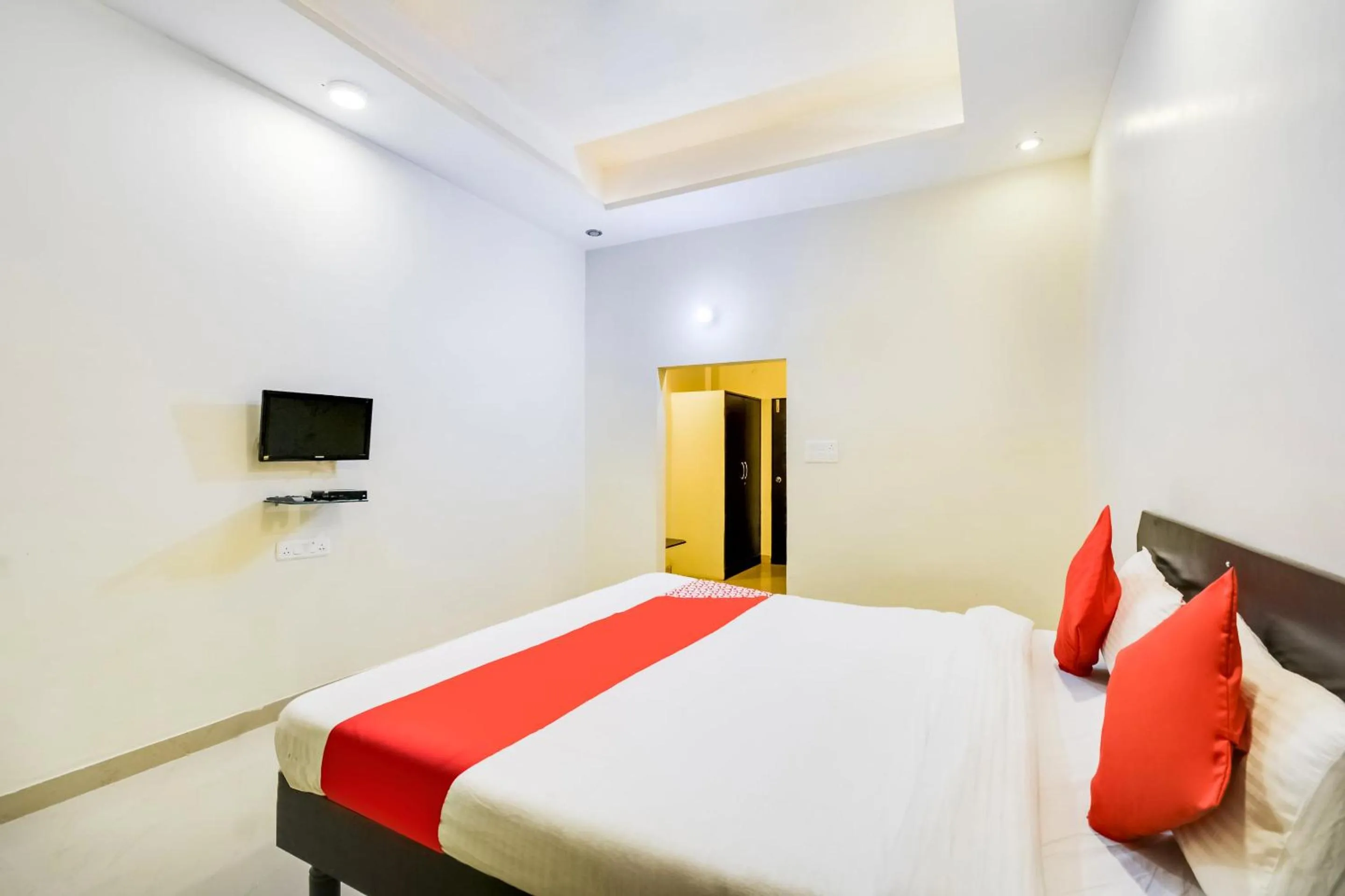 Bedroom in Hotel O The Thar Mid Way Hotel And Restaurant