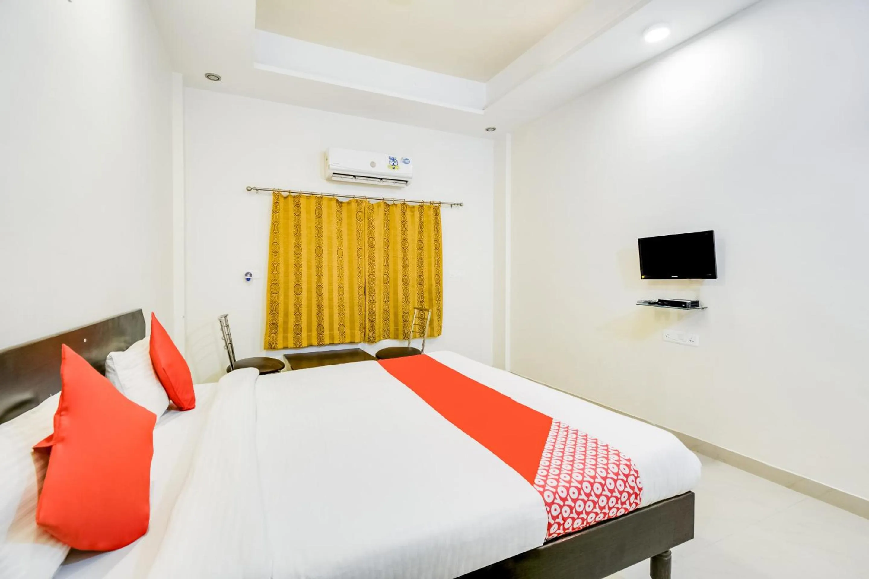 Bedroom in Hotel O The Thar Mid Way Hotel And Restaurant