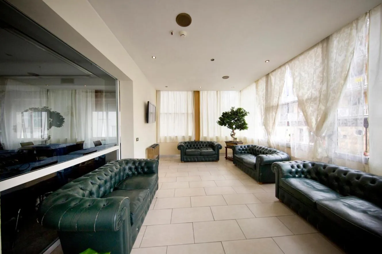 Lounge or bar in Hotel Marina Bay