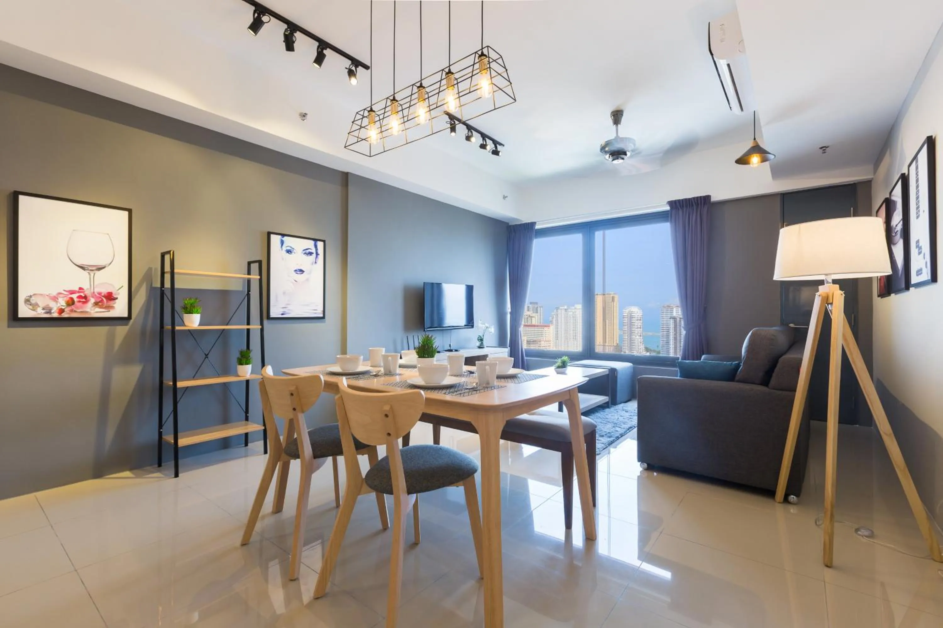 Tropicana 218 Macalister