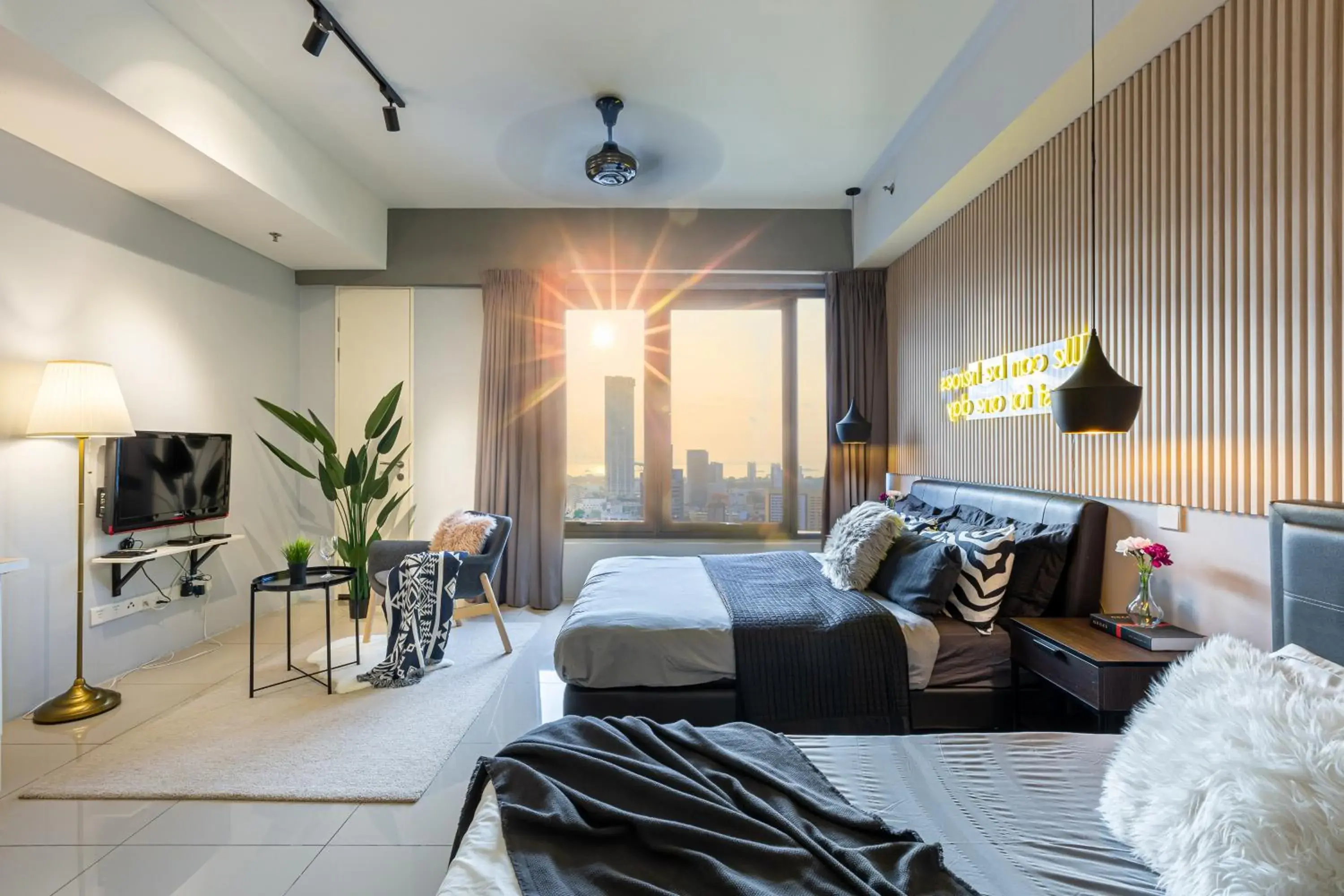 Superior Studio in Tropicana 218 Macalister Superior Studio in Tropicana 218 Macalister