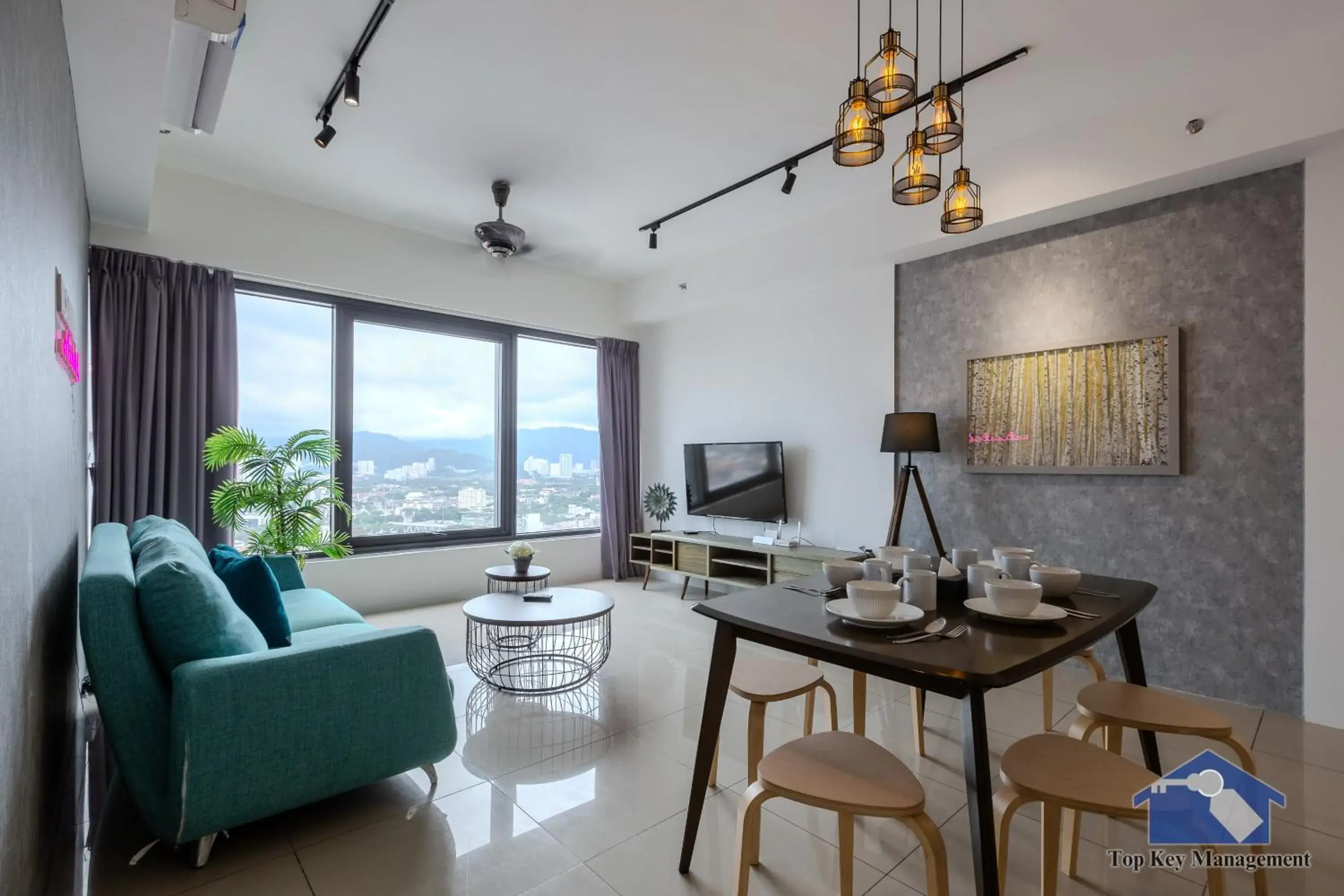 Three-Bedroom Apartment in Tropicana 218 Macalister Three-Bedroom Apartment in Tropicana 218 Macalister