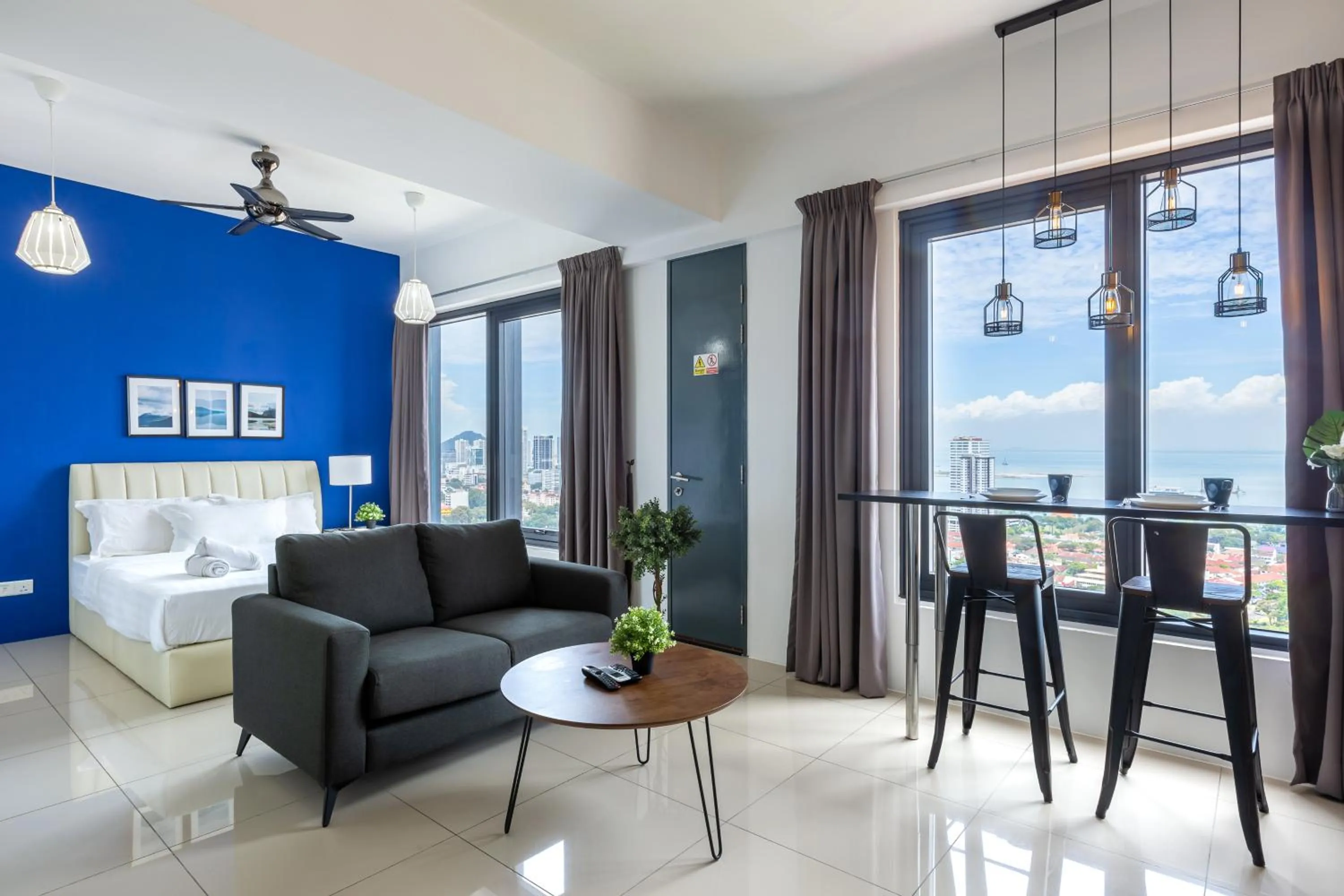 Tropicana 218 Macalister