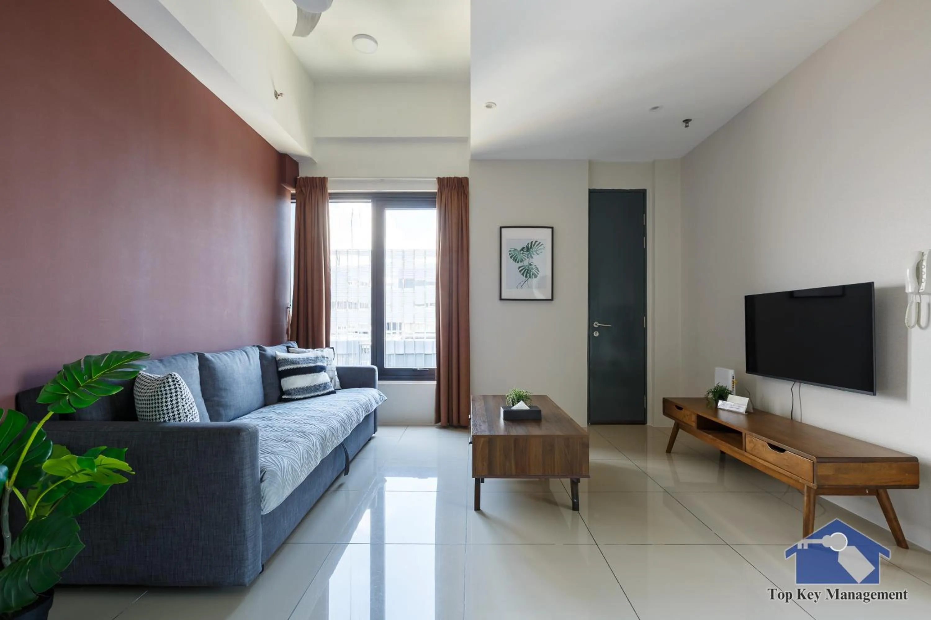 Tropicana 218 Macalister