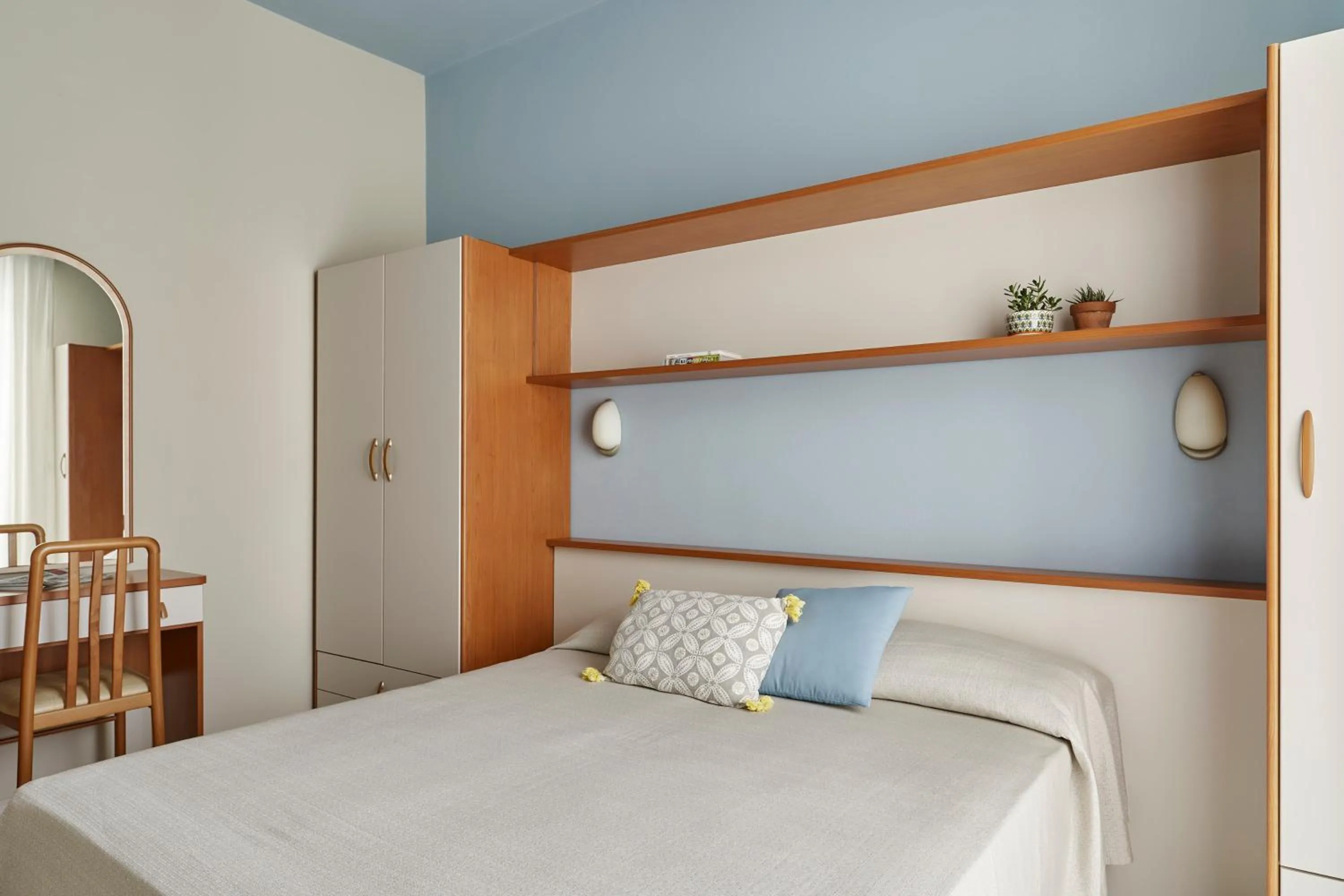 Bedroom, Bed in Hotel Letizia